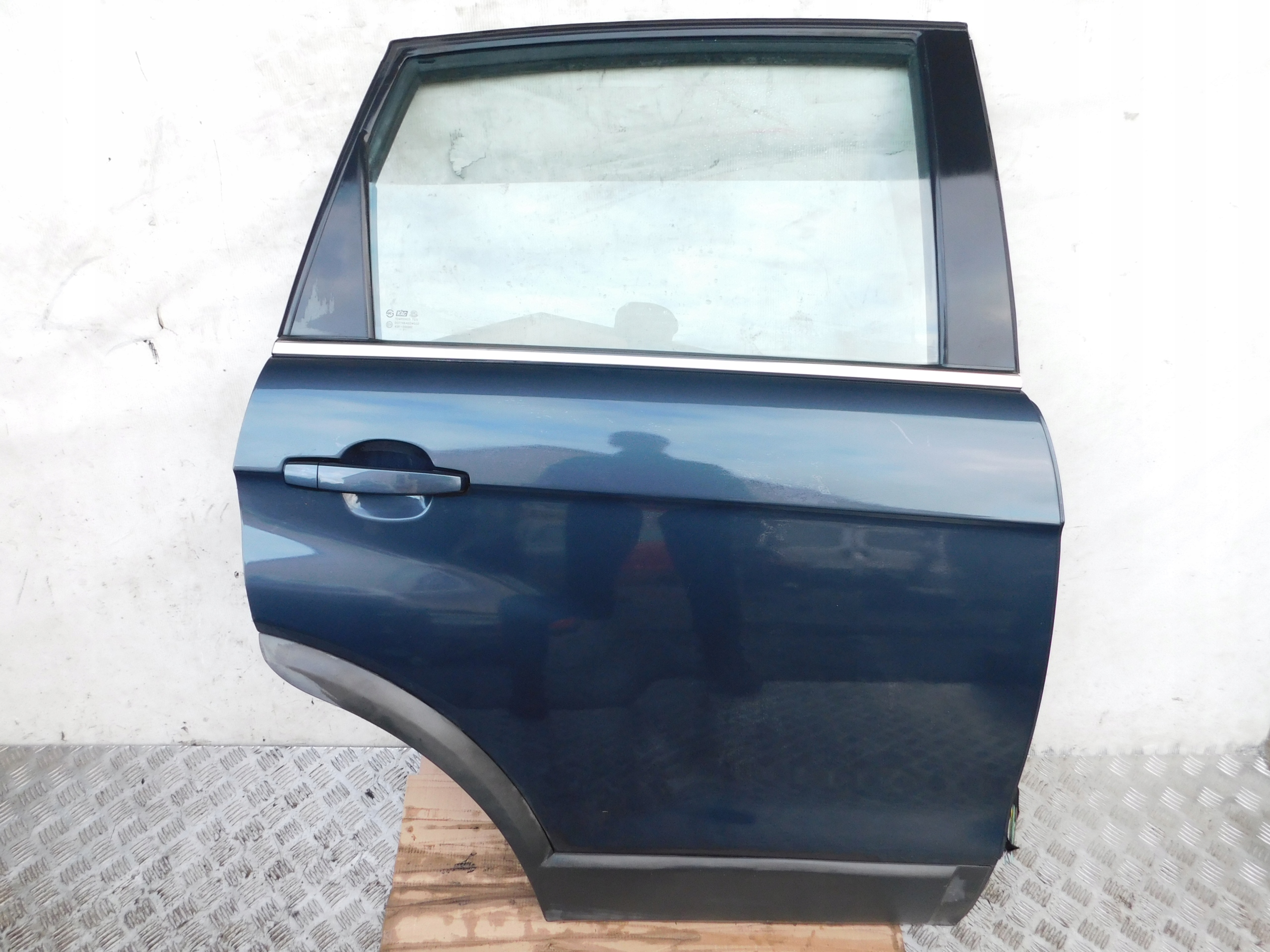 PRAVE ZADNE DVERE CHEVROLET CAPTIVA