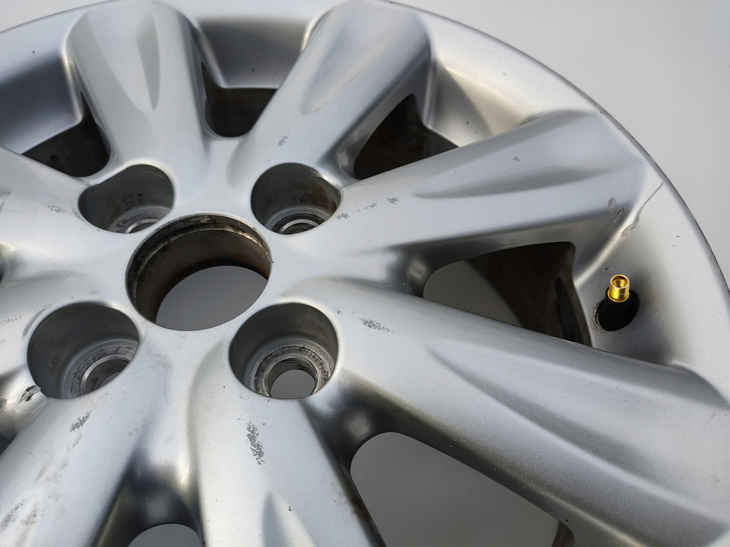 HLINIKOVY DISK ELEKTRON 15 TOYOTA YARIS II 4×100 5.5J 42611-0D240