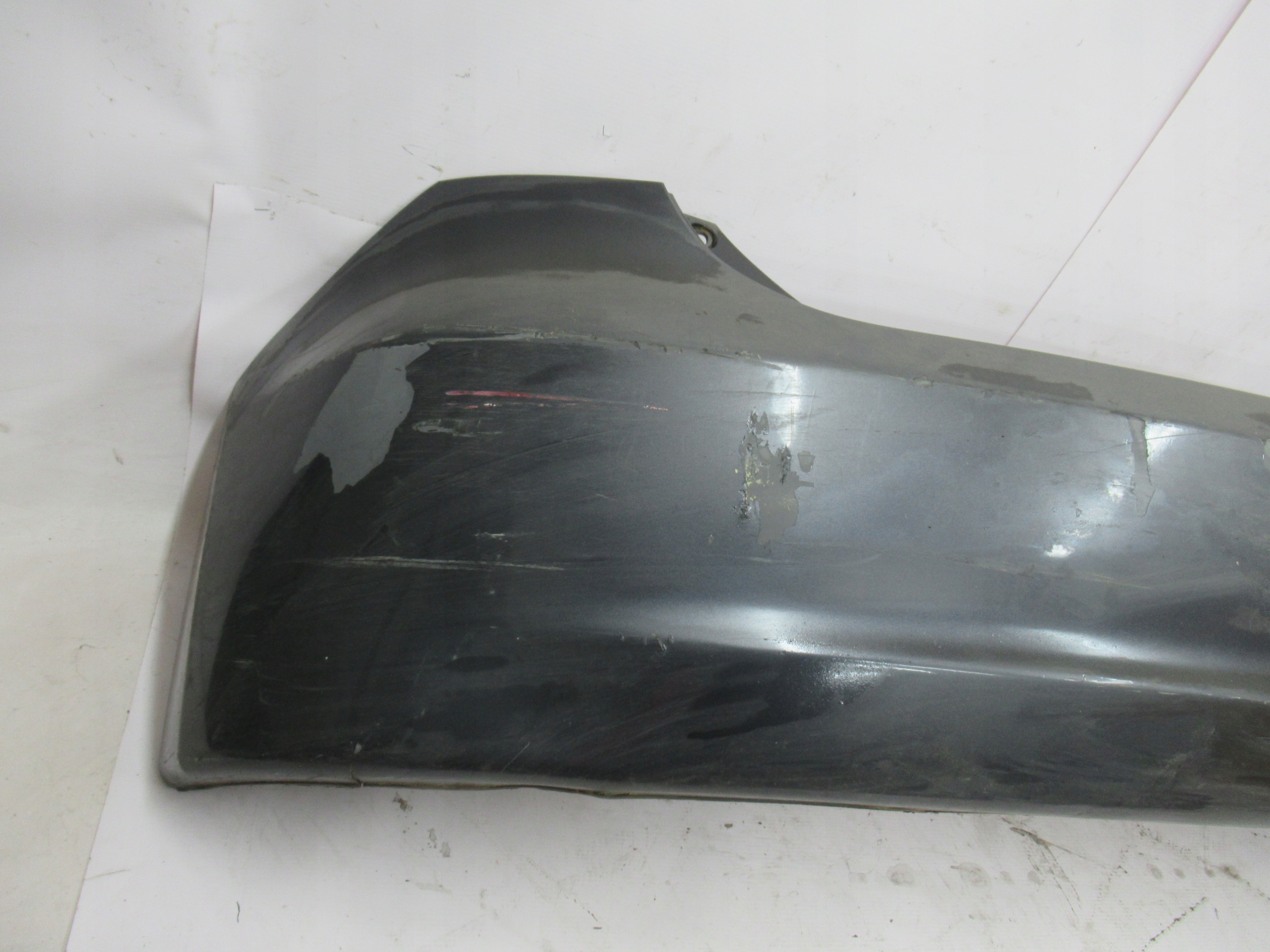 ZADNÝ NÁRAZNÍK HONDA FR-V