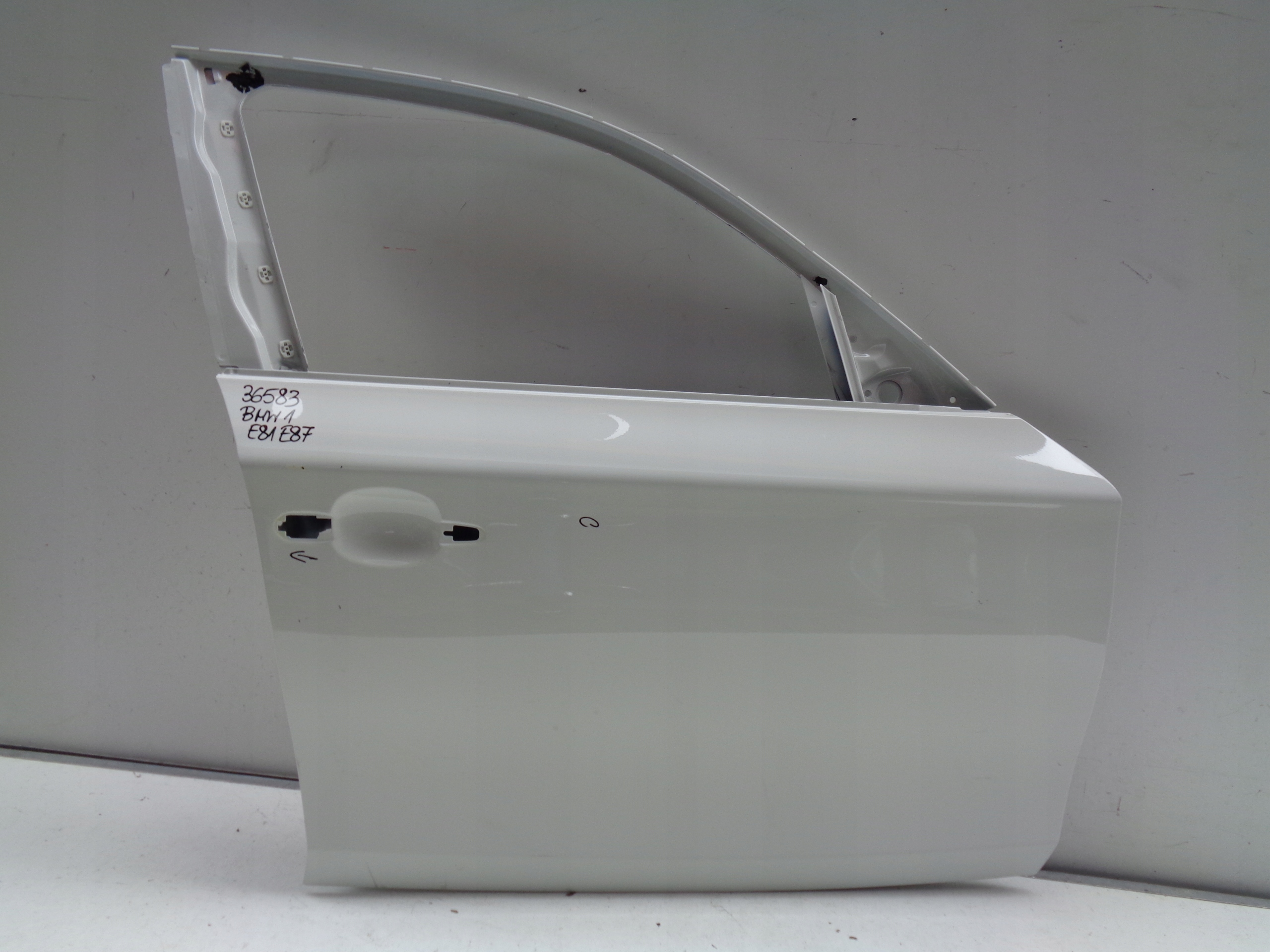 PRAVE PREDNE DVERE BMW 1 E81 E87 NR 36583