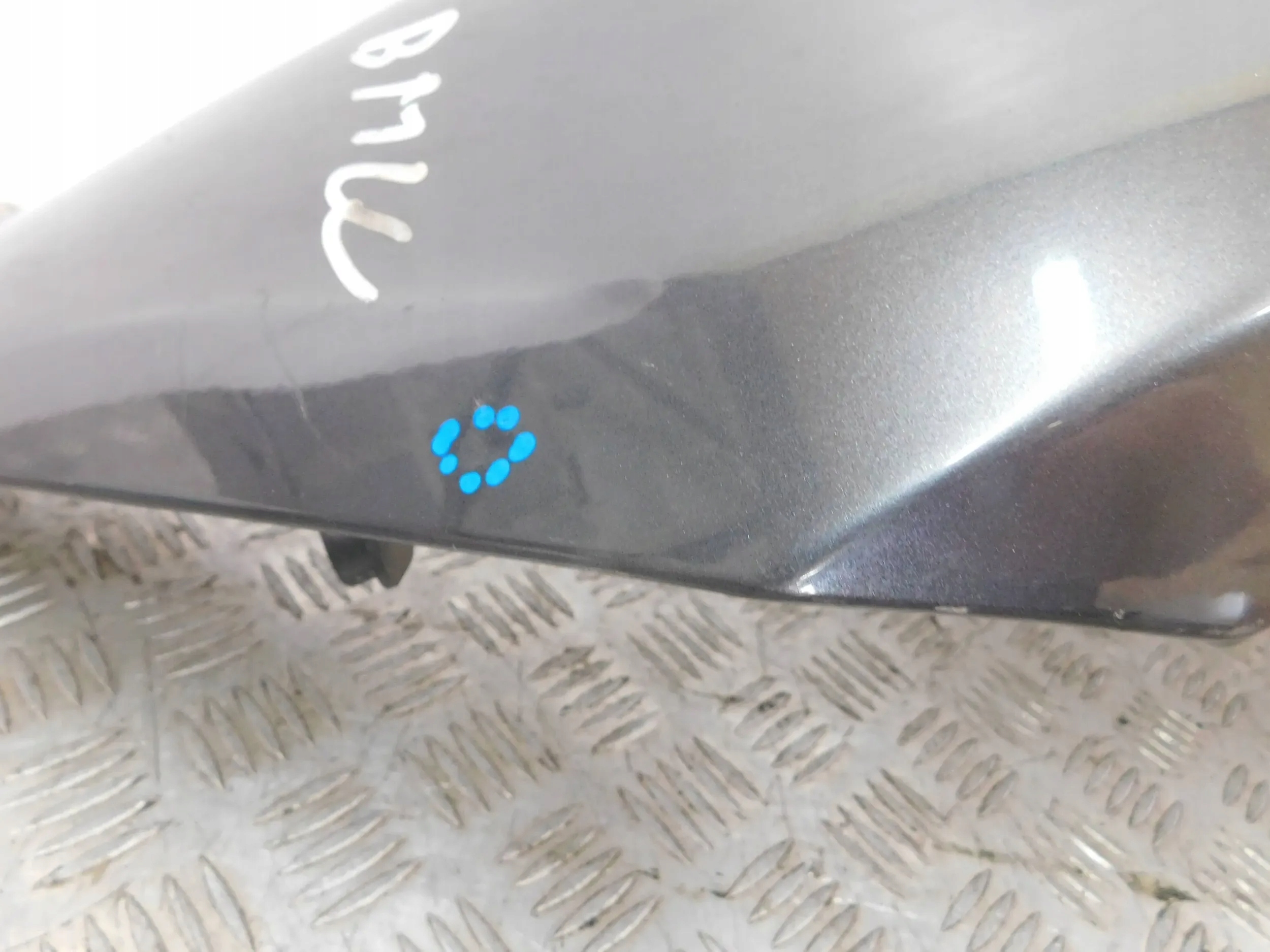 BLATNIK PREDNÝ LAVY BMW 3 E91 E90