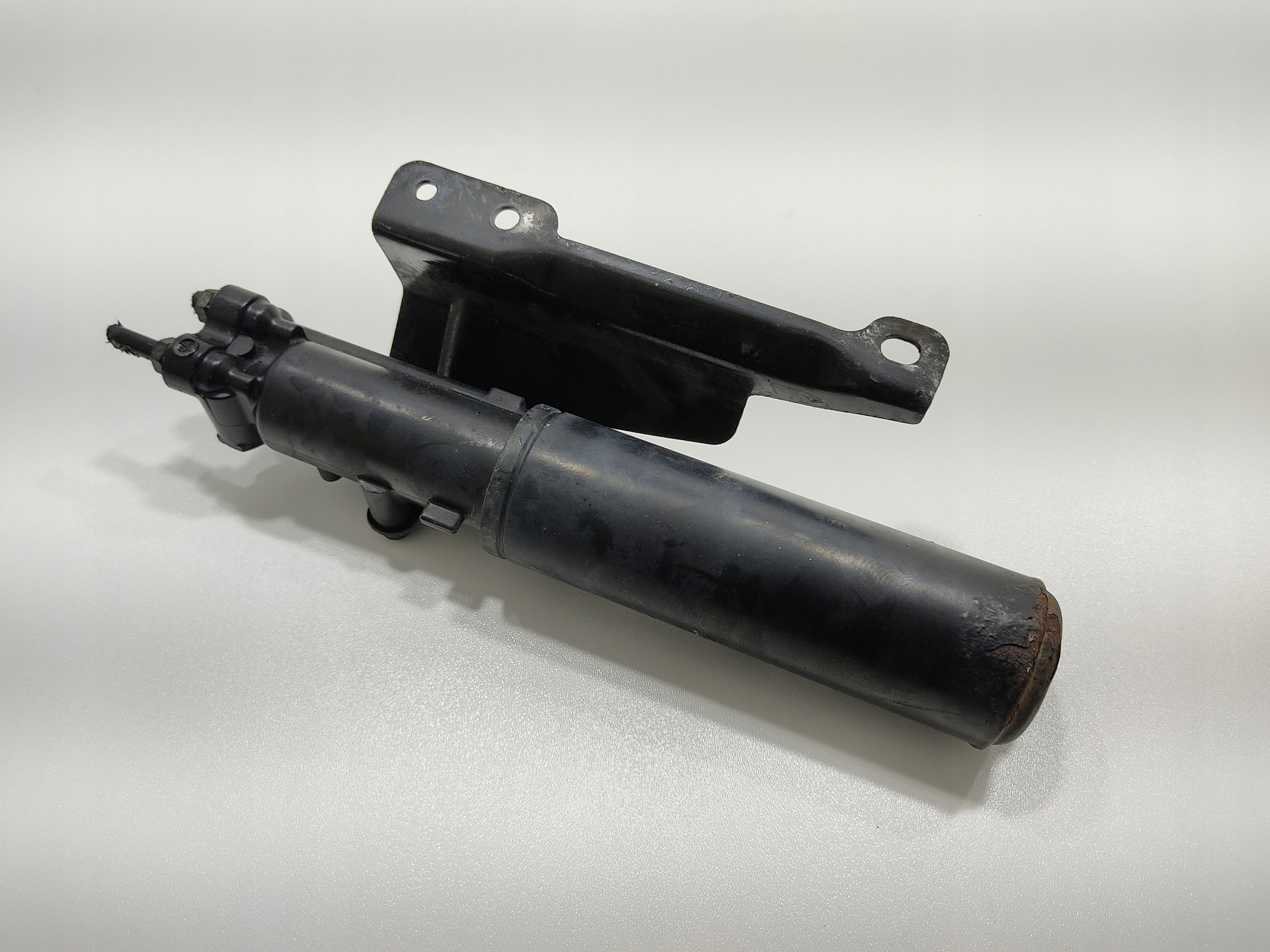 ROZDELOVAC TLAKU PNEUMATIK AUDI A7 RS7 4G 4G0616813A