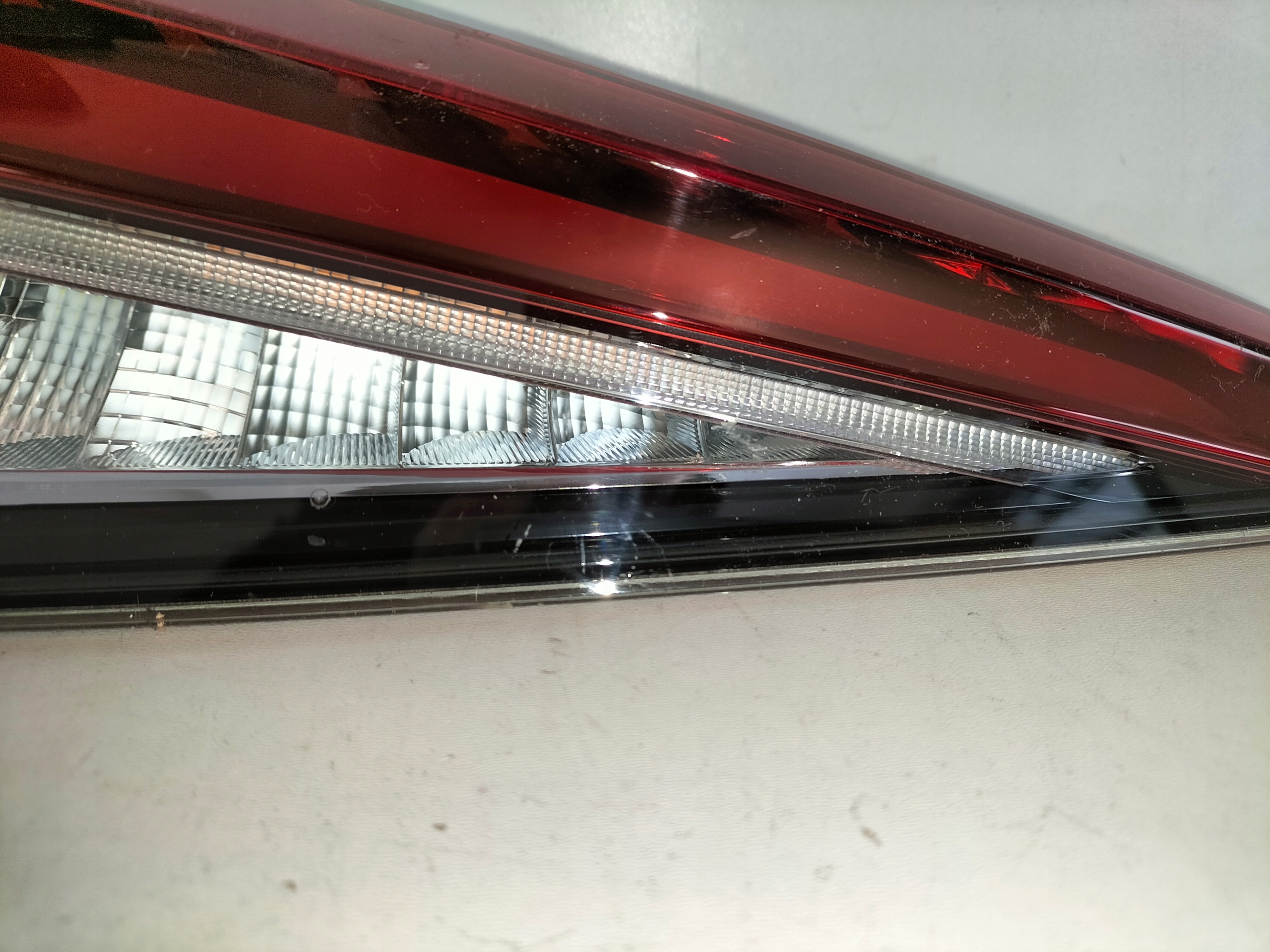 LAVE ZADNE SVETLO SKODA ENYAQ 21- LED