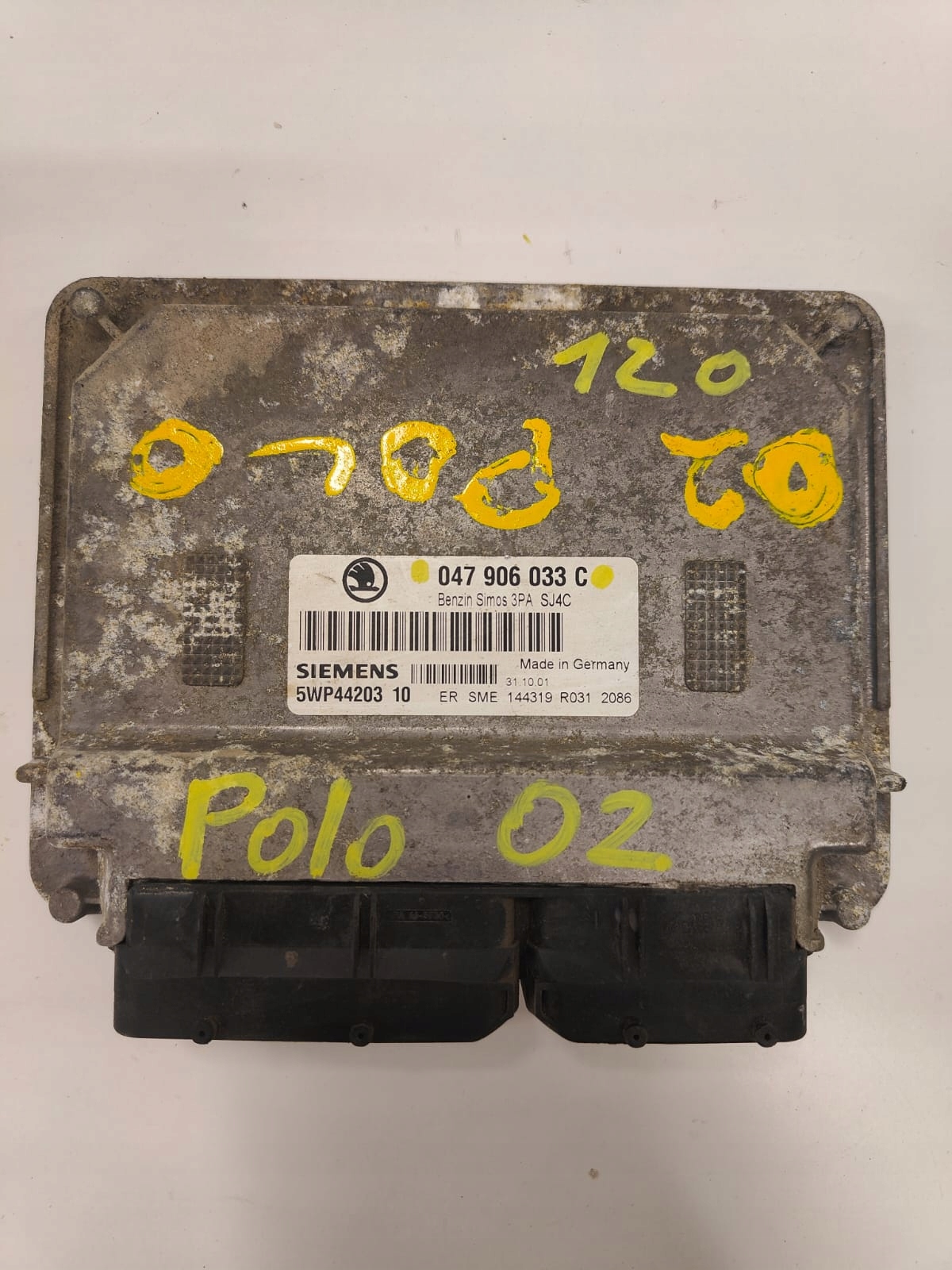 Volkswagen polo skoda 047906033C 5WP4420310 RIADIACA JEDNOTKA MOTORA