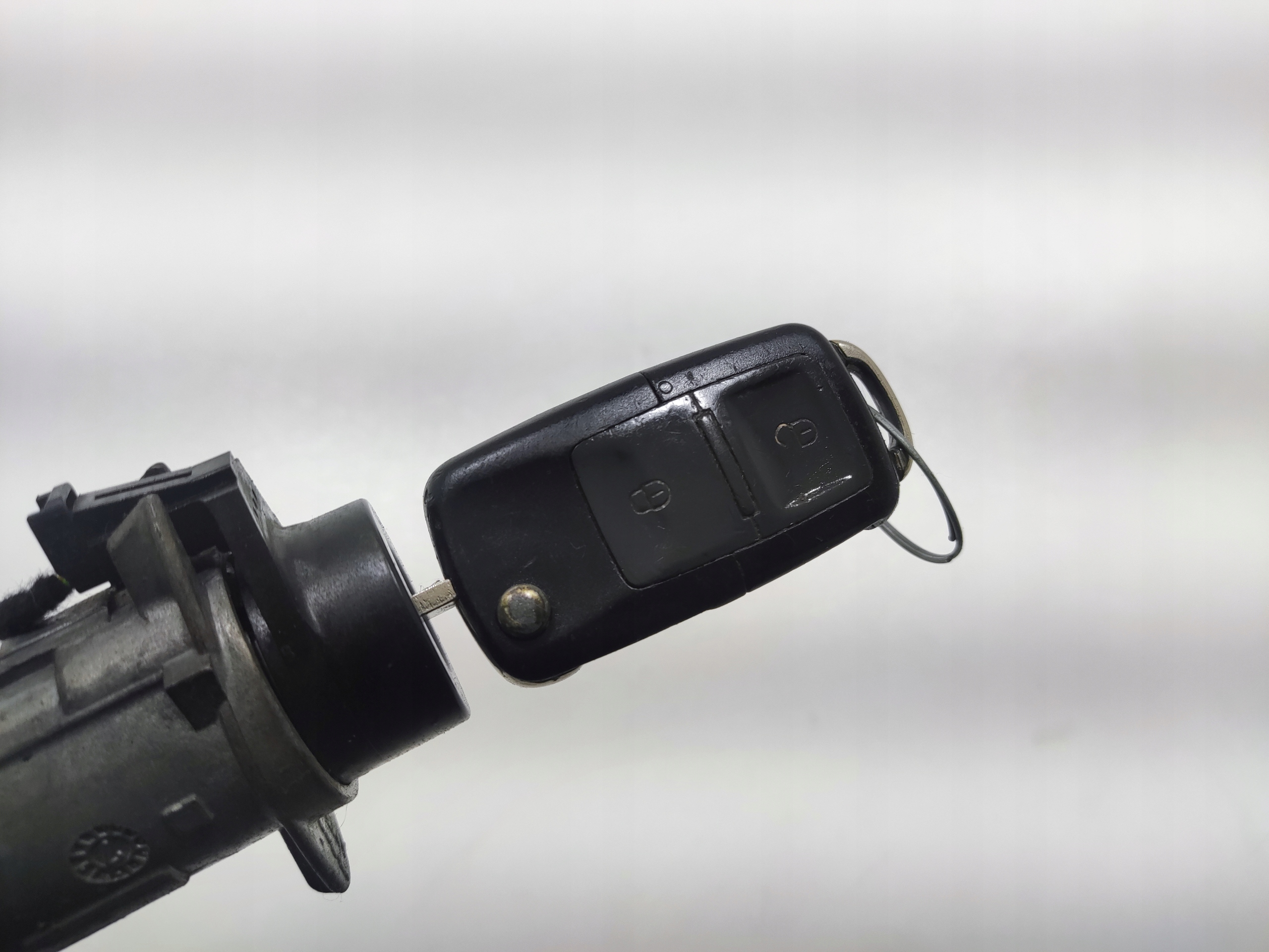 SPINACIA SKRINKA KLUCIK PILOT VOLKSWAGEN T5 4B0905851 2003-2009