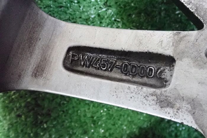 TOYOTA AYGO 6Jx16 ET50 5×100 HLINIKOVY DISK ELEKTRON