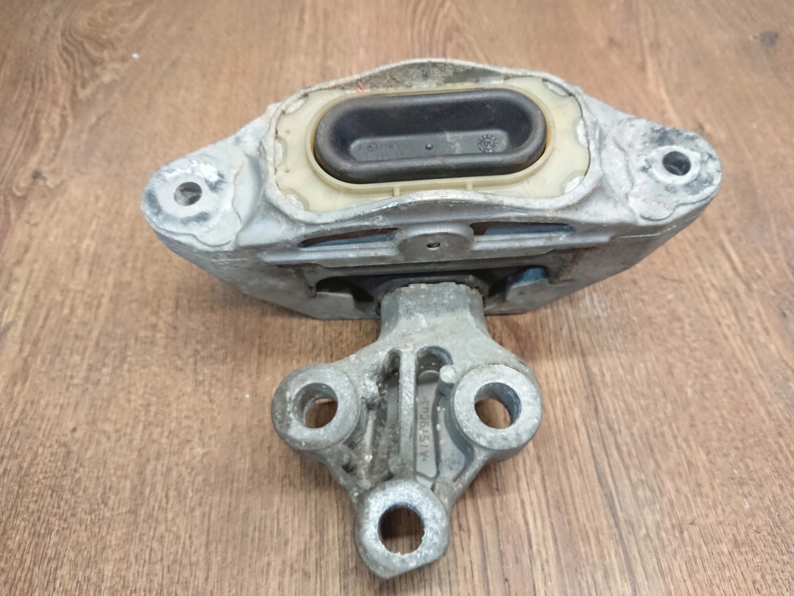 ASTRA J 1.4T SILENBLOK DRZIAK MOTORA 13248549