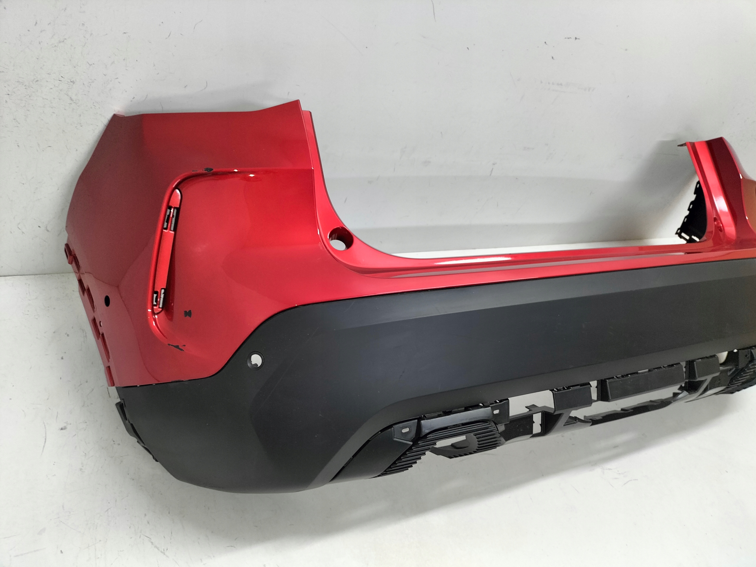ZADNÝ NÁRAZNÍK CITROEN C4 III 20-