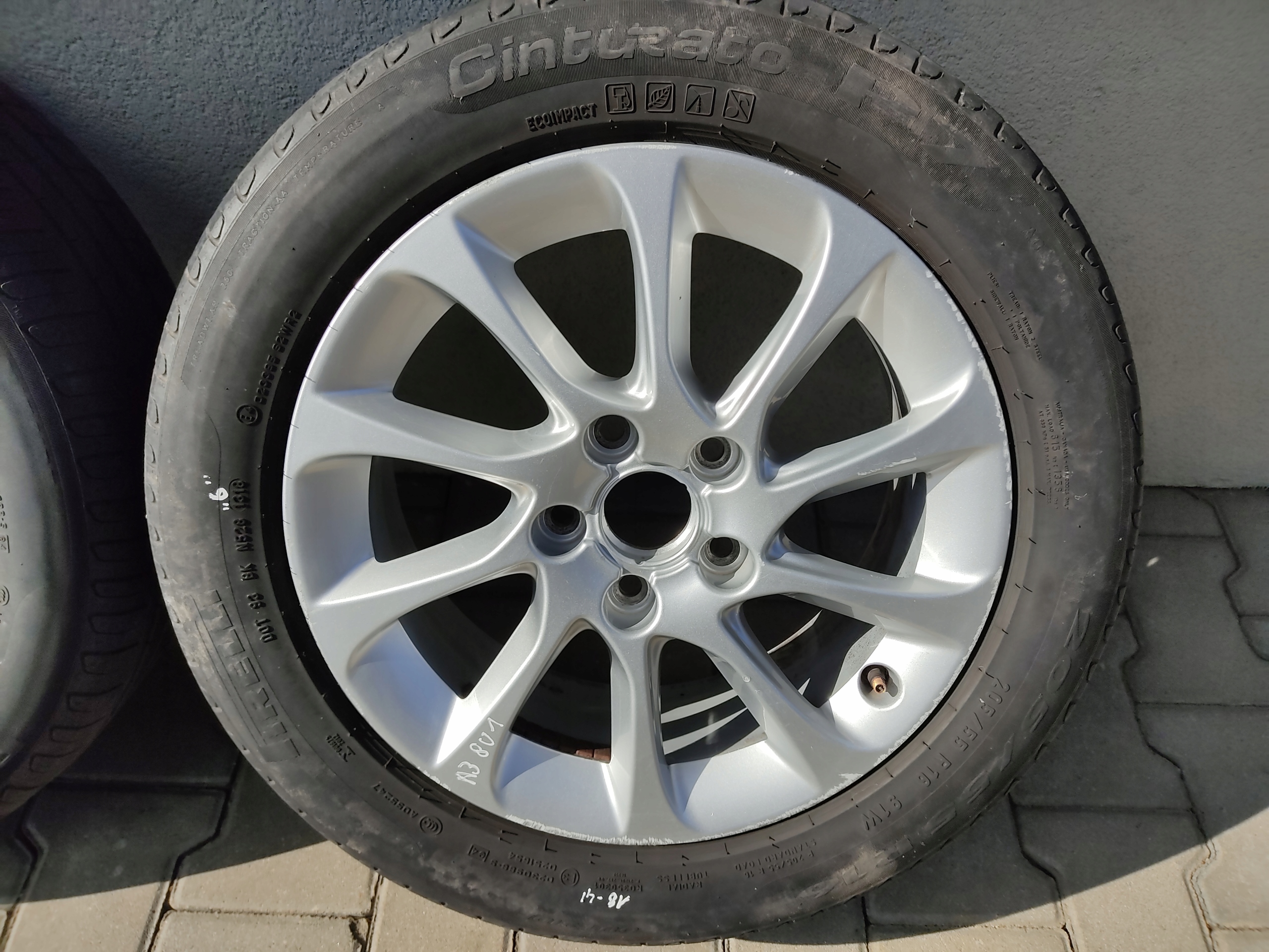 KOLESA LETNE PNEUMATIKY HLINIKOVE DISKY 16 AUDI A3 8V 5×112 6.5J 8V0601025BM