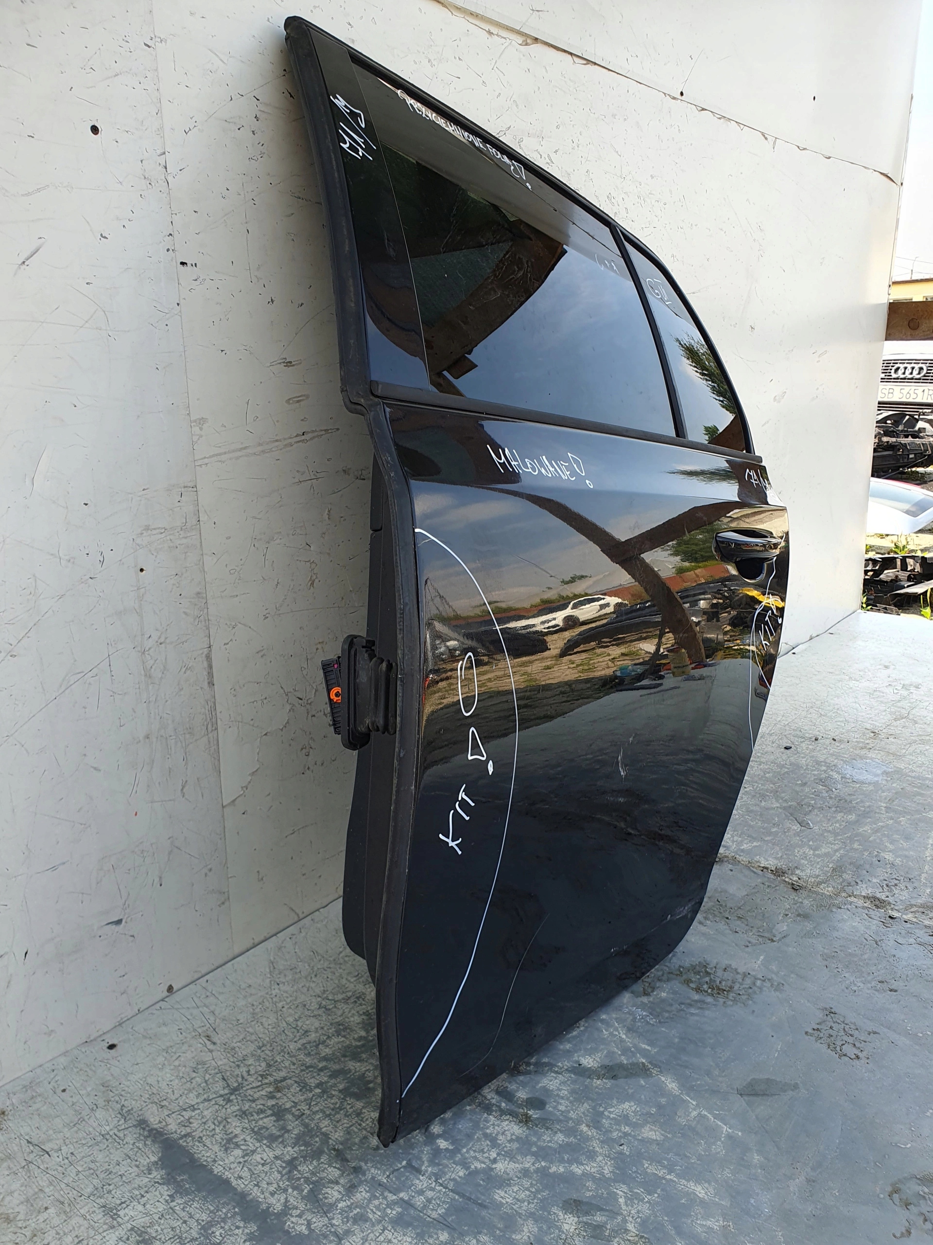 VW GOLF VI 6 HB LAVE ZADNE DVERE