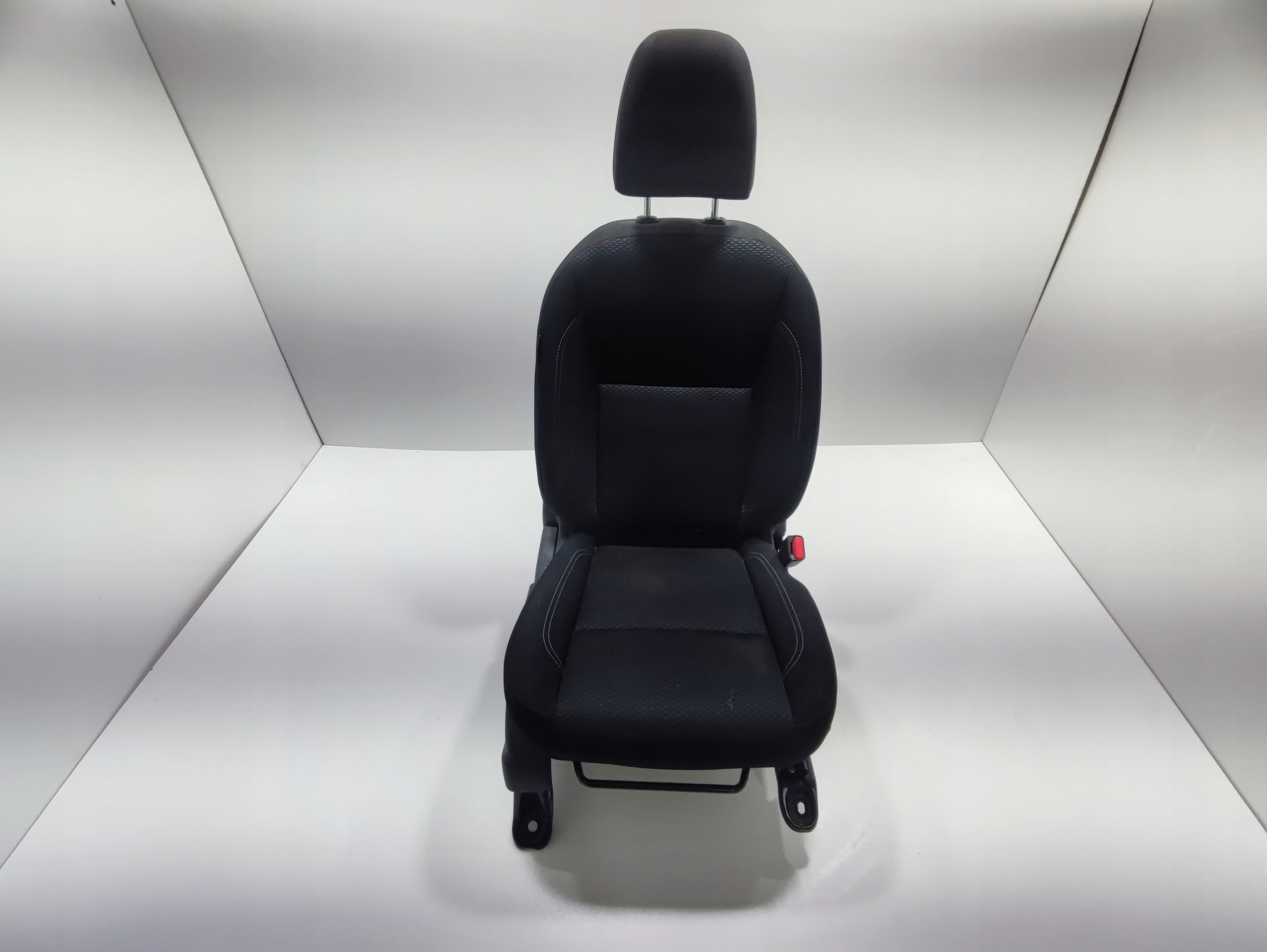 PRAVA PREDNA SEDACKA NISSAN NAVARA IV D23 NP300 2015-2022