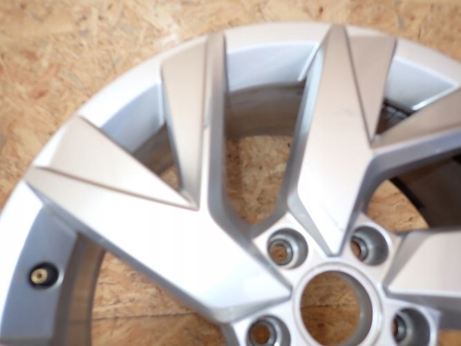 VW TIGUAN 7Jx18 ET43 5×112 HLINIKOVY DISK ELEKTRON