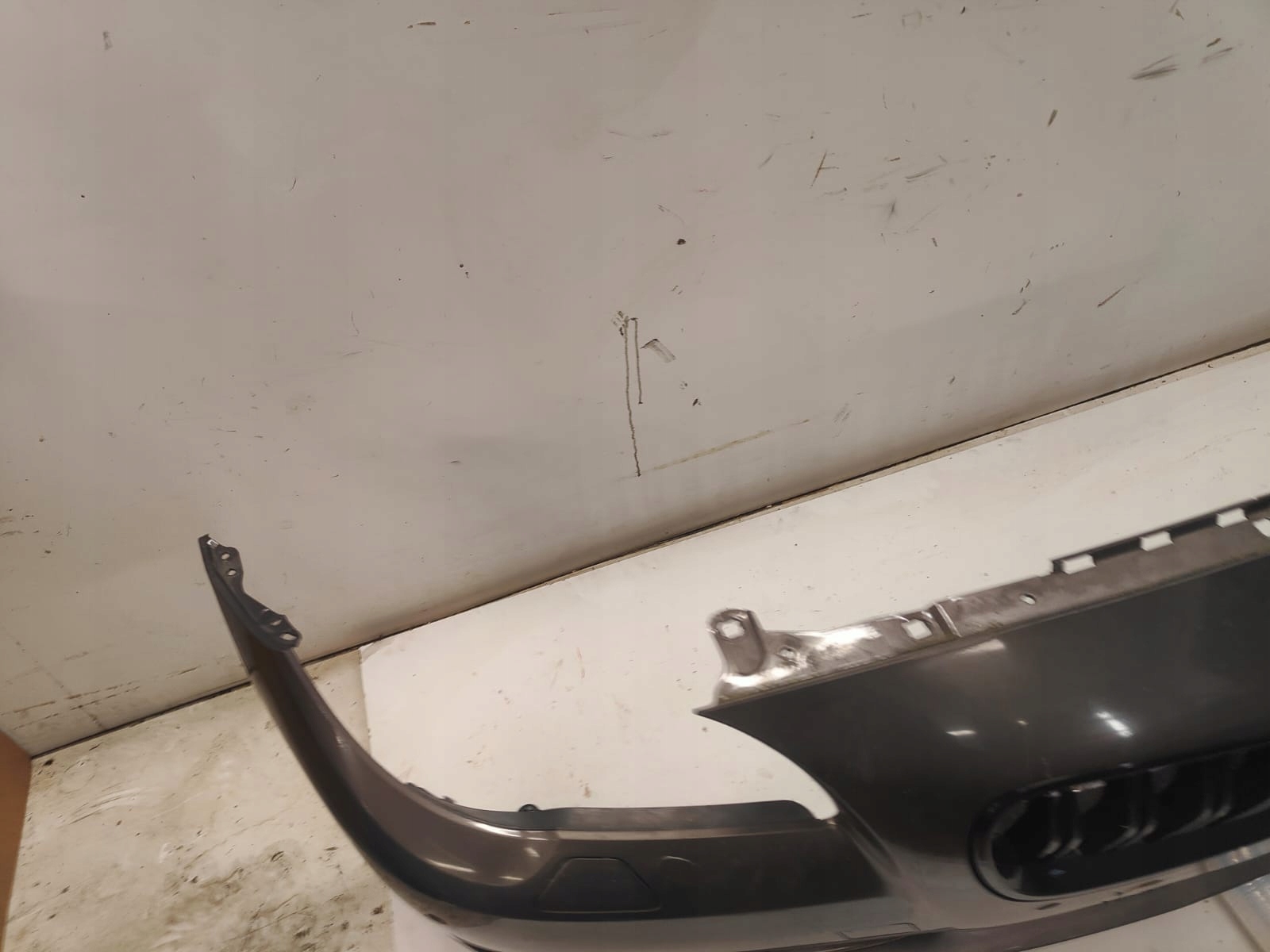 BMW f10 PREDNÝ NÁRAZNÍK