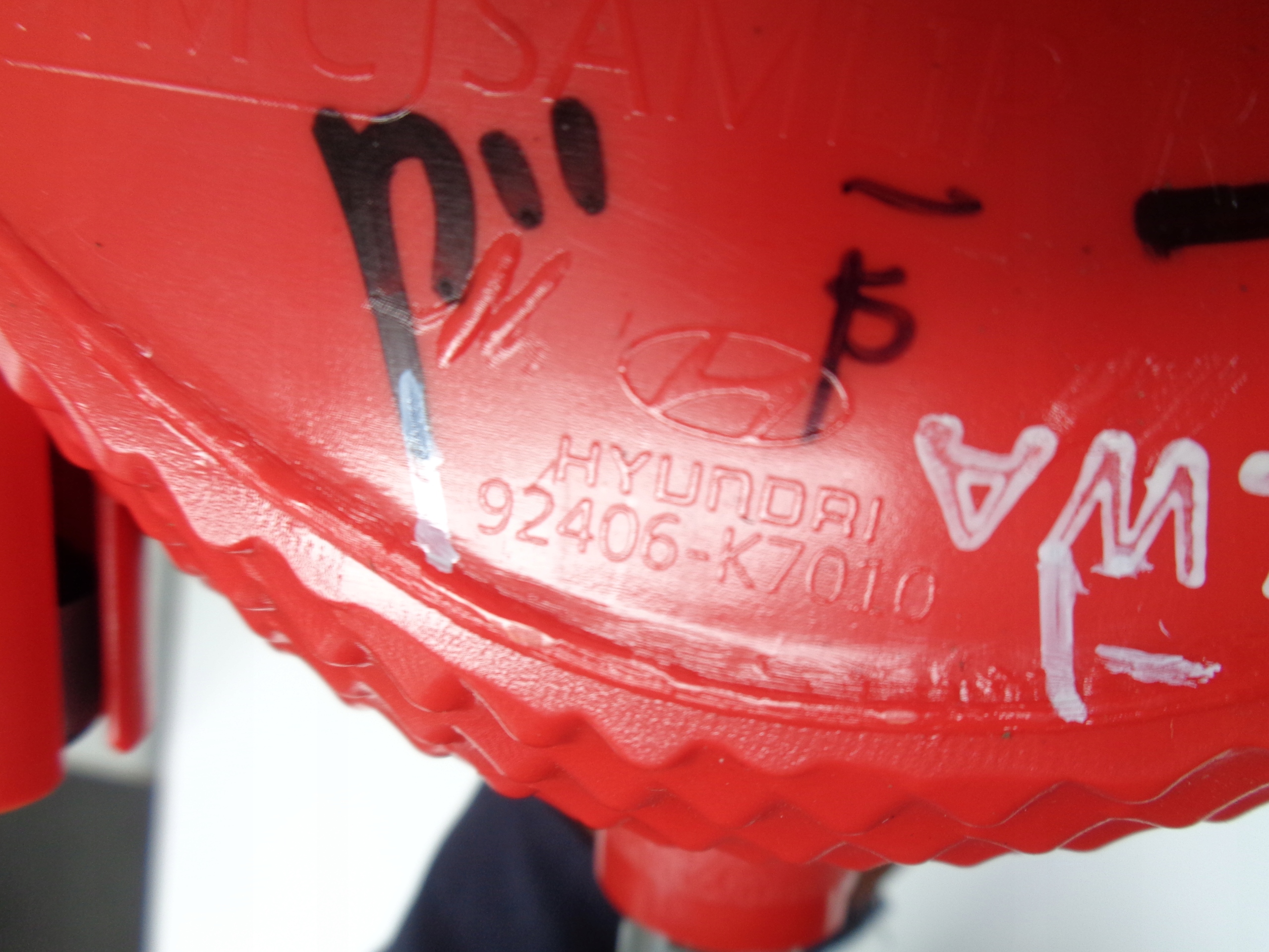 PRAVE ODRAZOVE SKLICKO ZADNEHO NÁRAZNÍKA HYUNDAI I10 III 19-