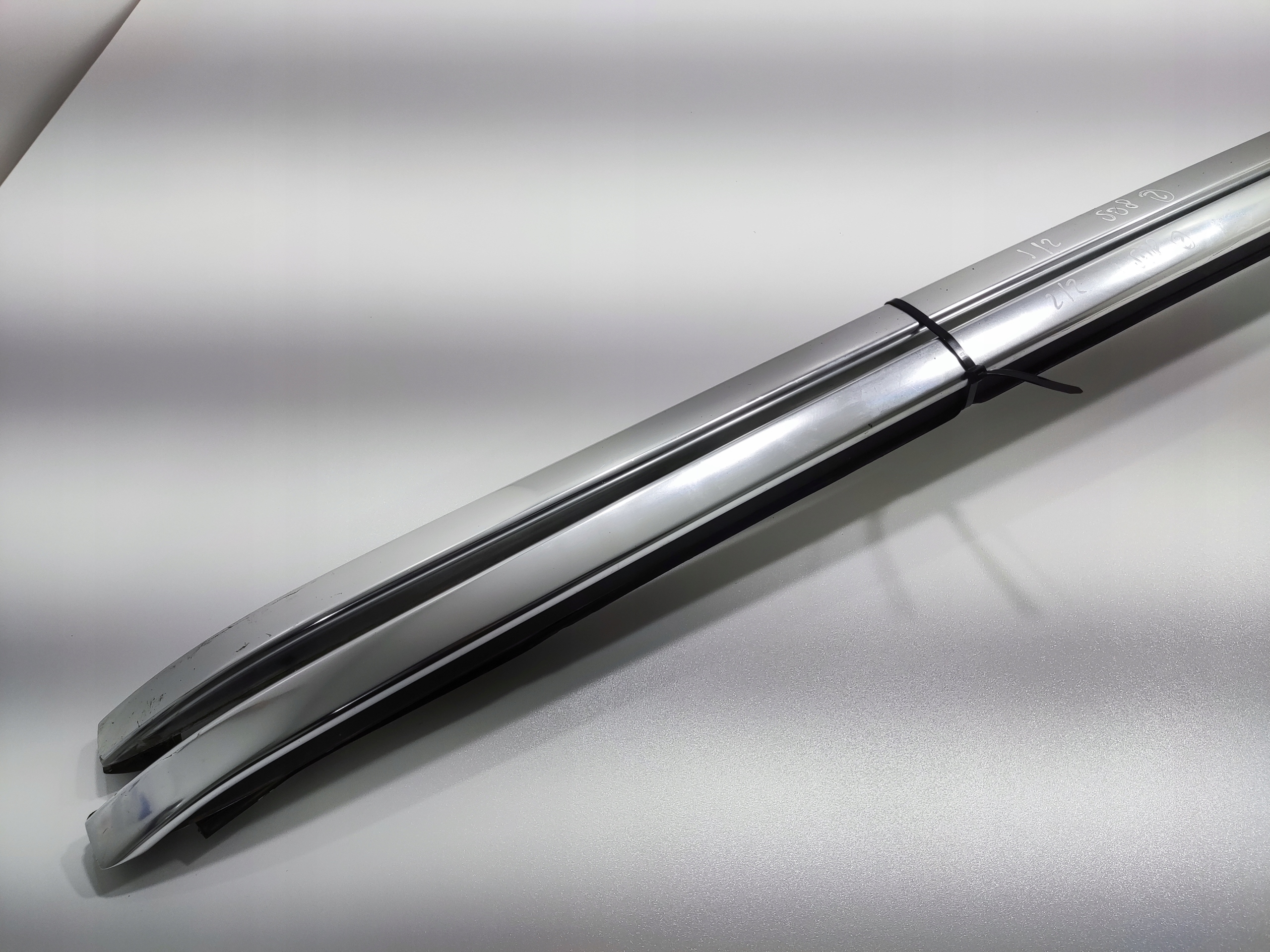 ORIGINÁLNE STREŠNÉ NOSIČE PEUGEOT 508 I SW KOMBI 98028098VV 10-14