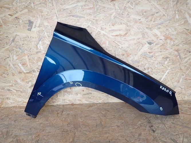 SKODA KAROQ 57A PRAVY PREDNY BLATNIK