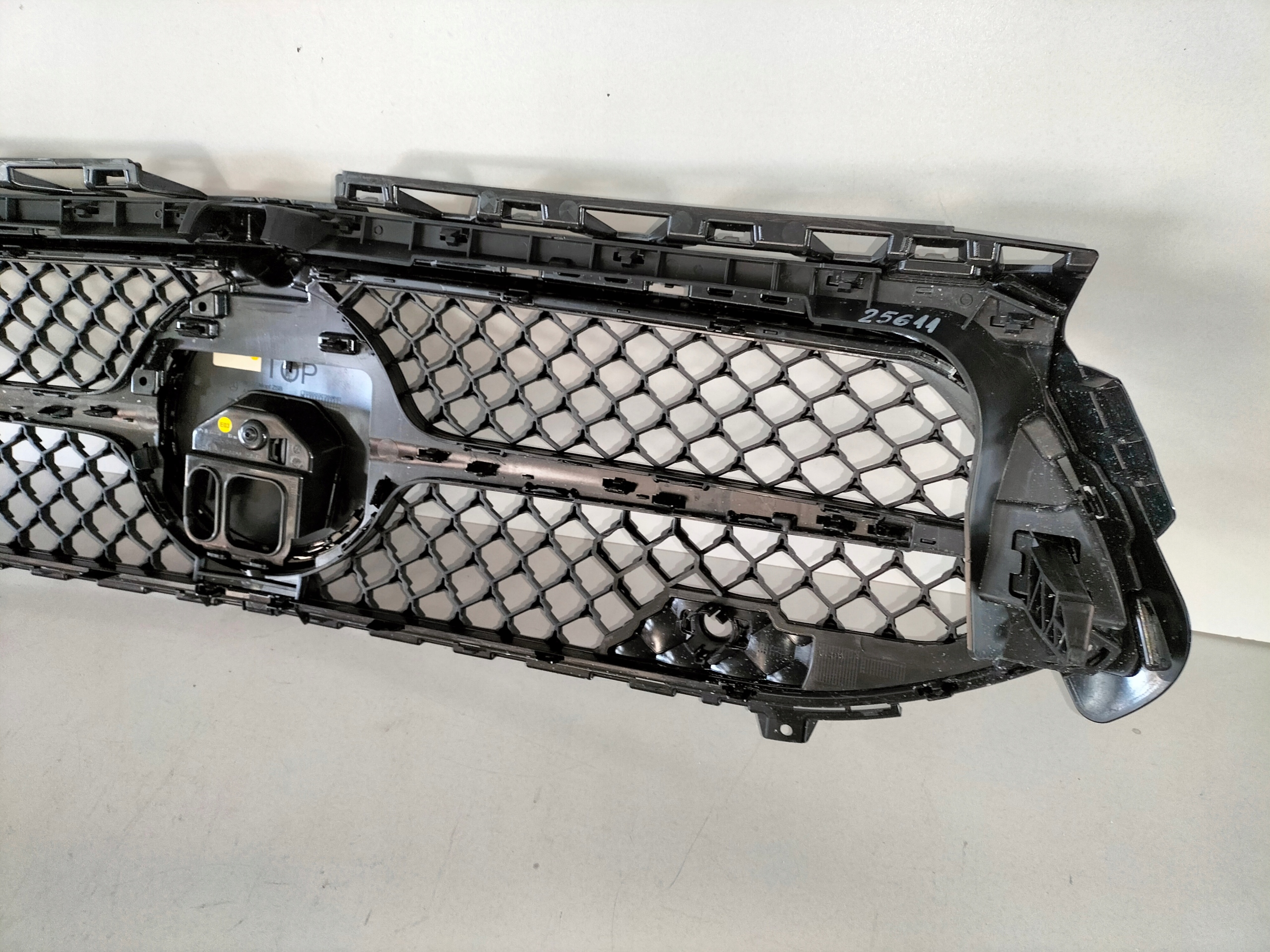 MRIEZKA LISTA MERCEDES A KLASA W177 LIFT 22-
