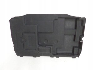 DNO KUFRA MERCEDES C KLASA W205 18- DNO KUFRA MERCEDES C KLASA W205 18-