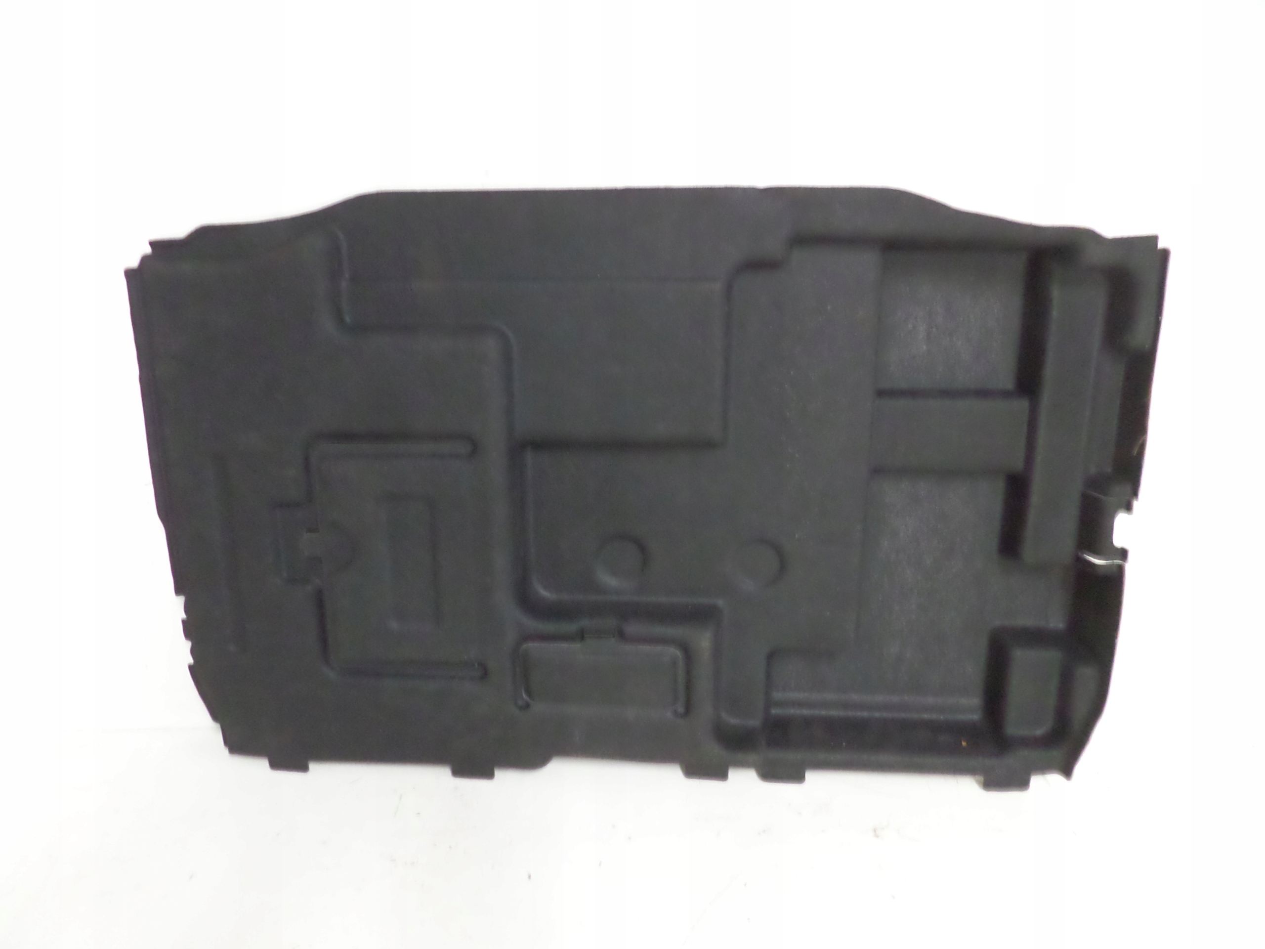 DNO KUFRA MERCEDES C KLASA W205 18-