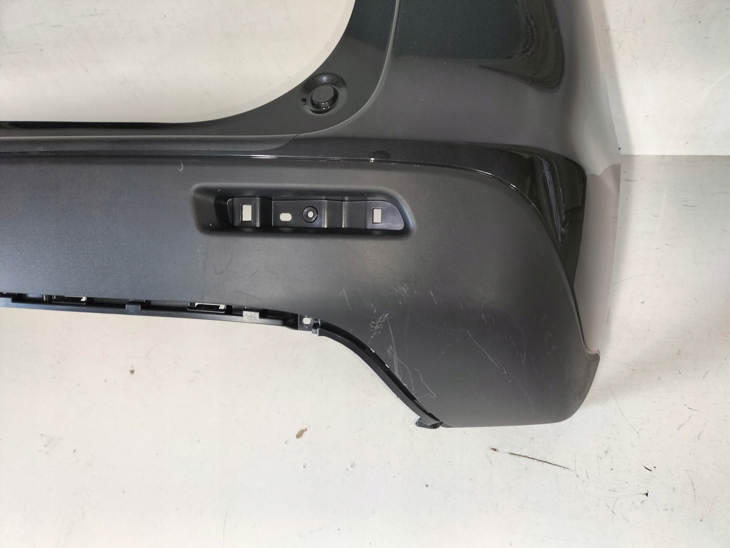 ZADNÝ NÁRAZNÍK SUZUKI VITARA III 15-