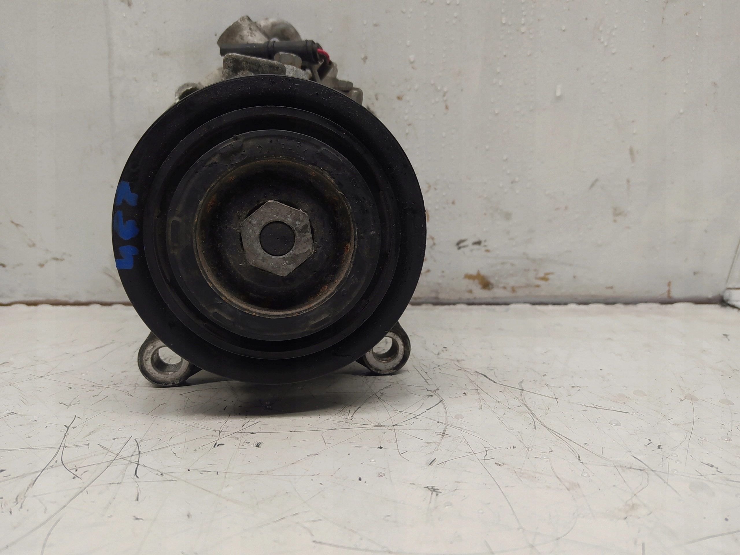 BMW f30 f20 2.0d KOMPRESOR KLIMATIZACIE 9223695