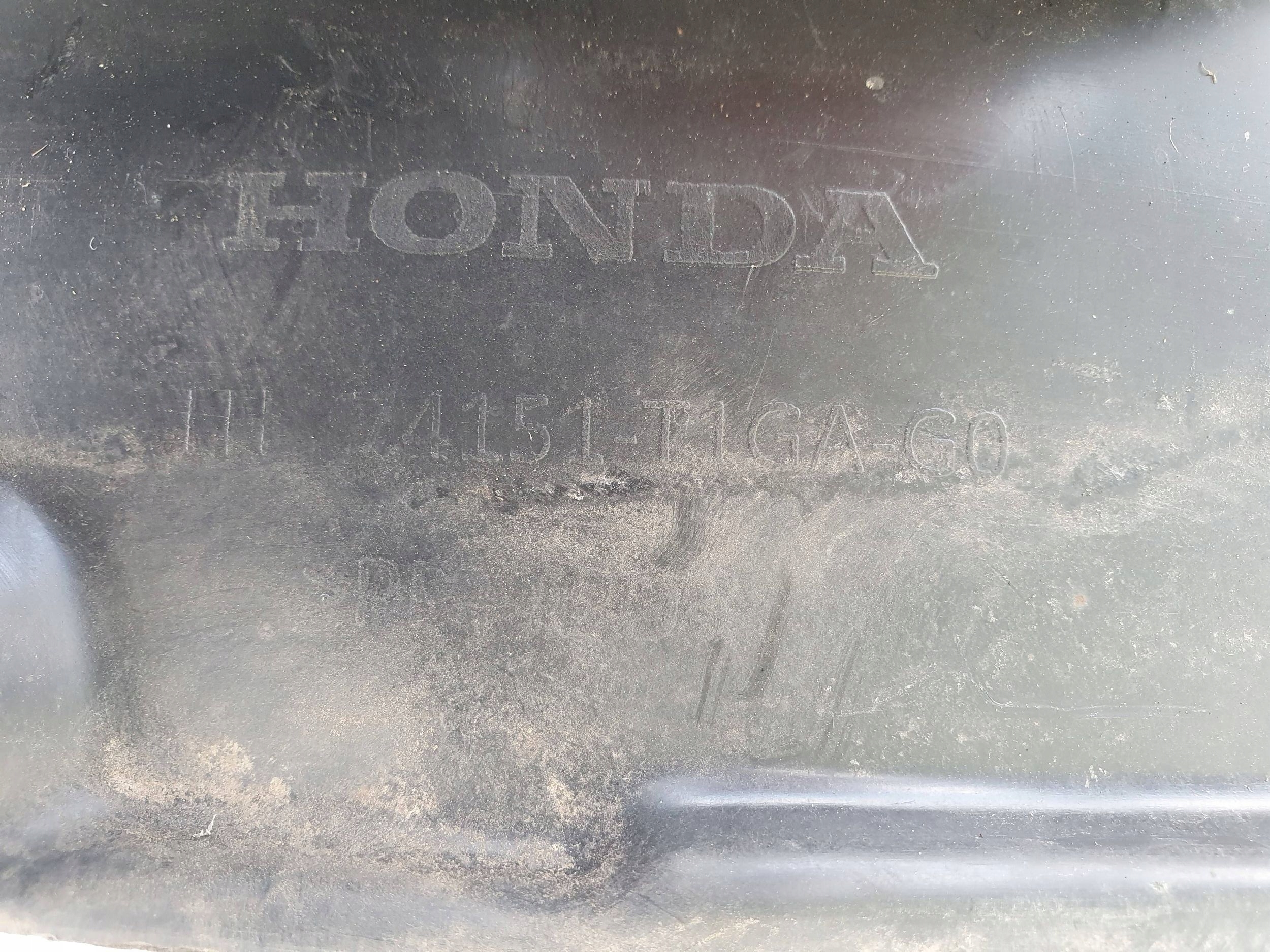 Honda CR-V 4 IV 74151-T1GA-G0 ĽAVÝ PREDNÝ PODBLATNÍK