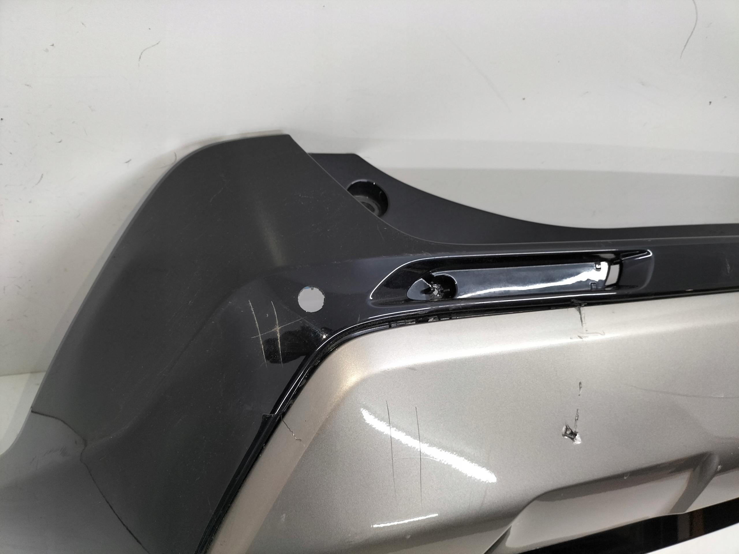 ZADNÝ NÁRAZNÍK TOYOTA RAV4 RAV-4 5 V 18-