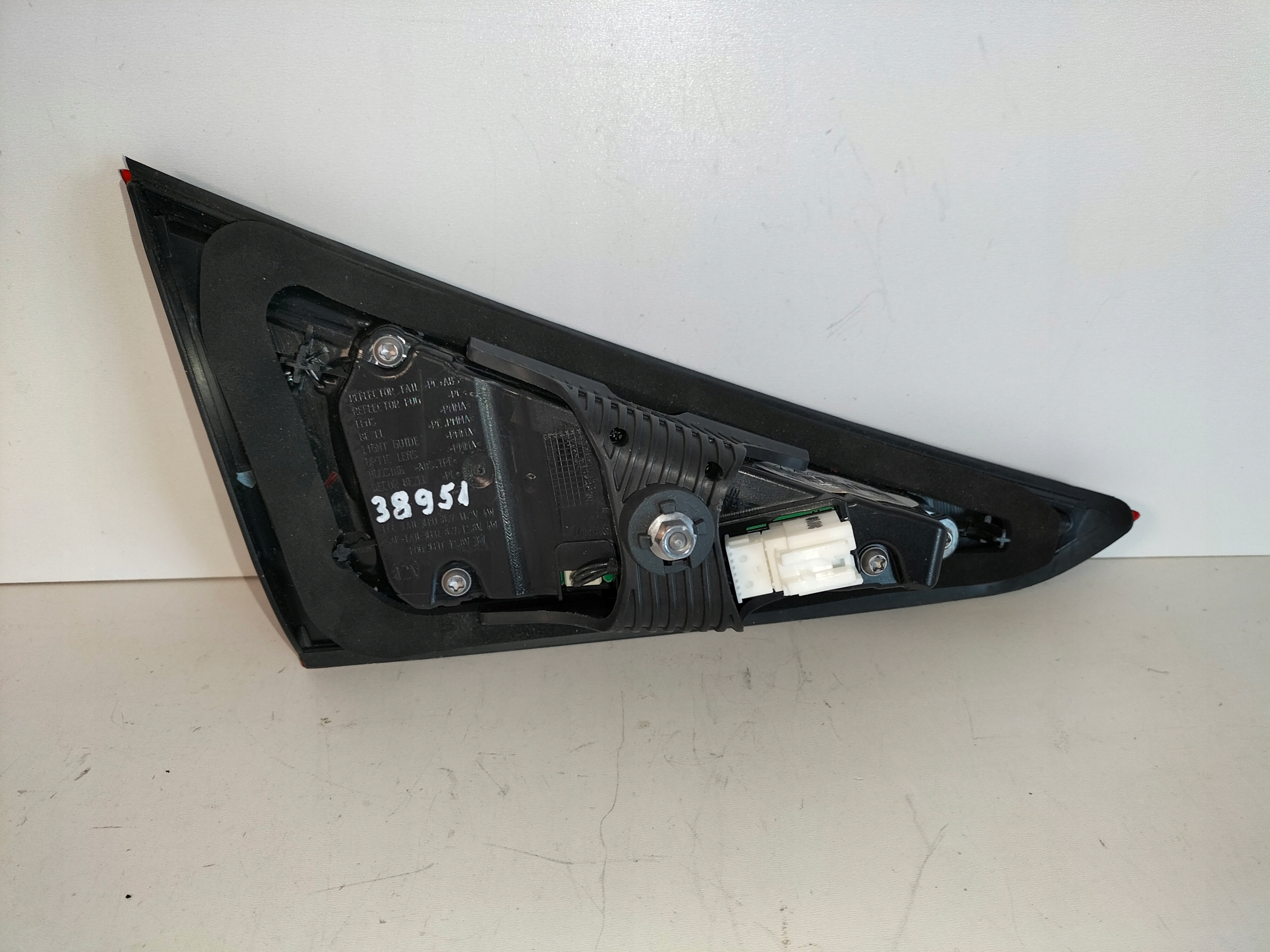 PRAVE ZADNE SVETLO MERCEDES CLS W257 18- LED