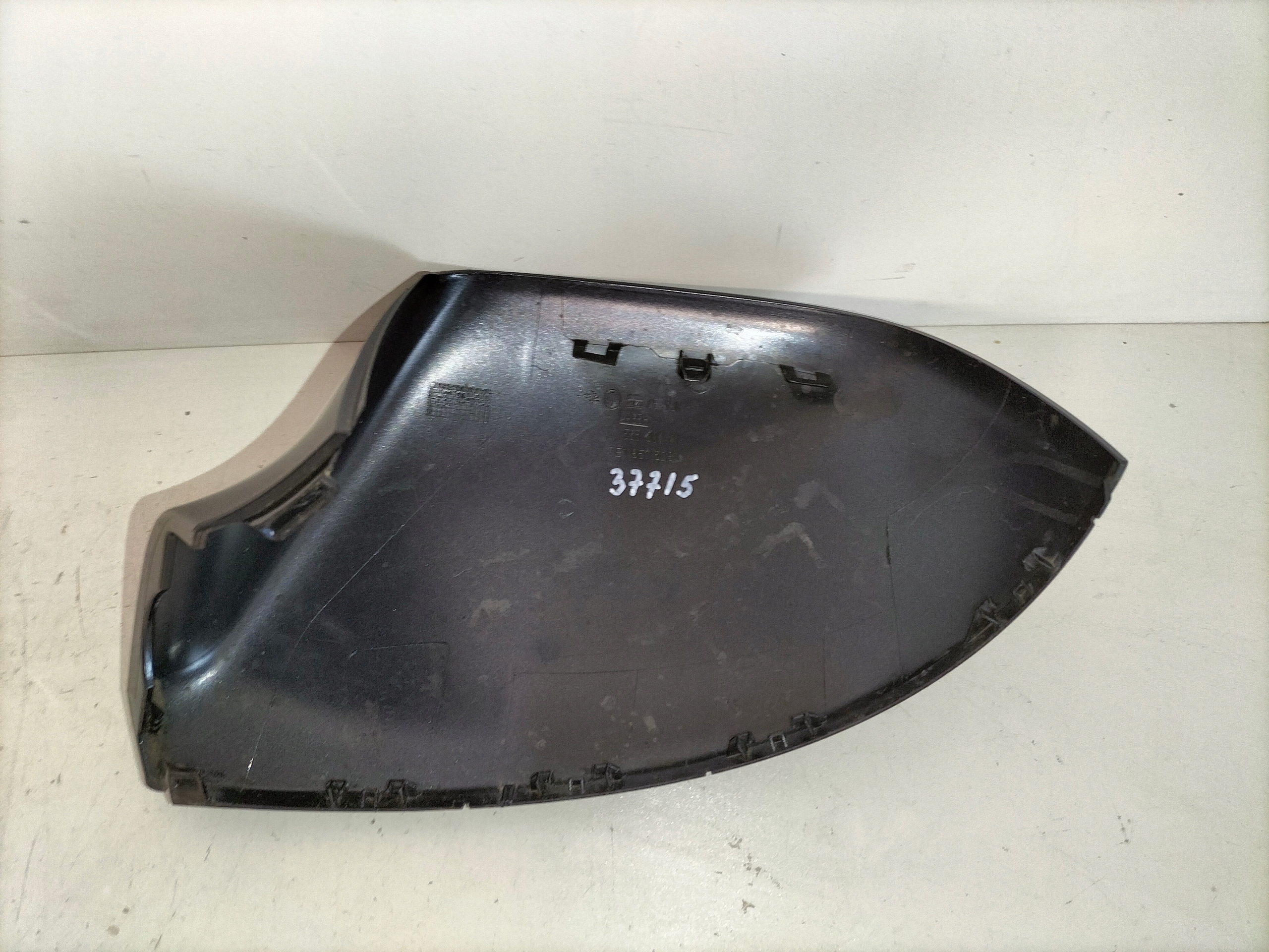 OBAL PRAVÉHO ZRKADLA VW T6 15-