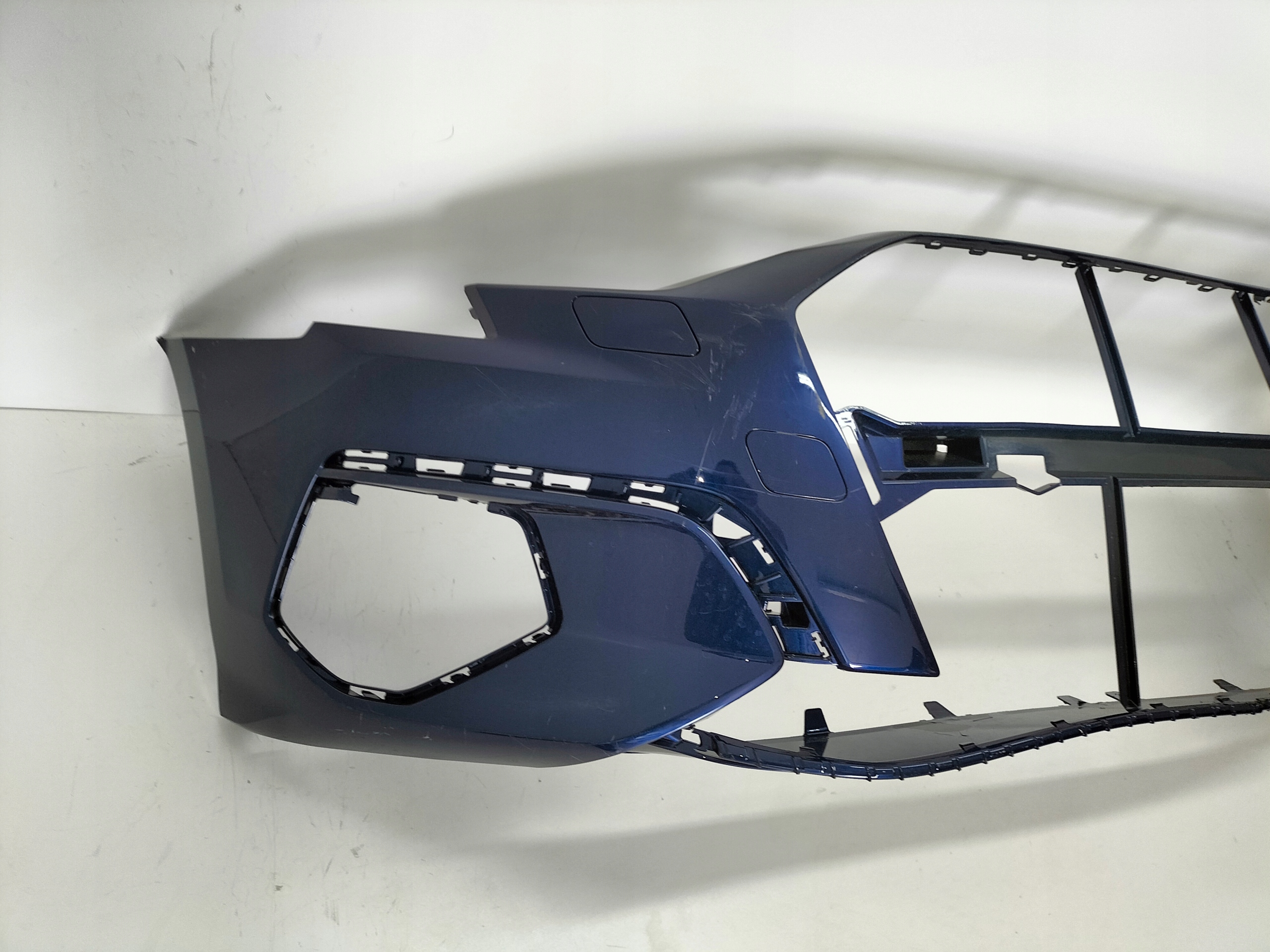 PREDNÝ NÁRAZNÍK AUDI A3 8Y 20-