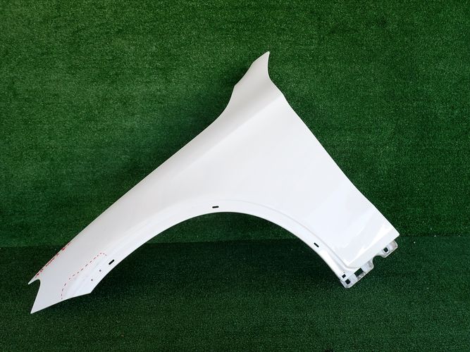 MERCEDES W253 253 GLC ĽAVÝ PREDNÝ BLATNÍK