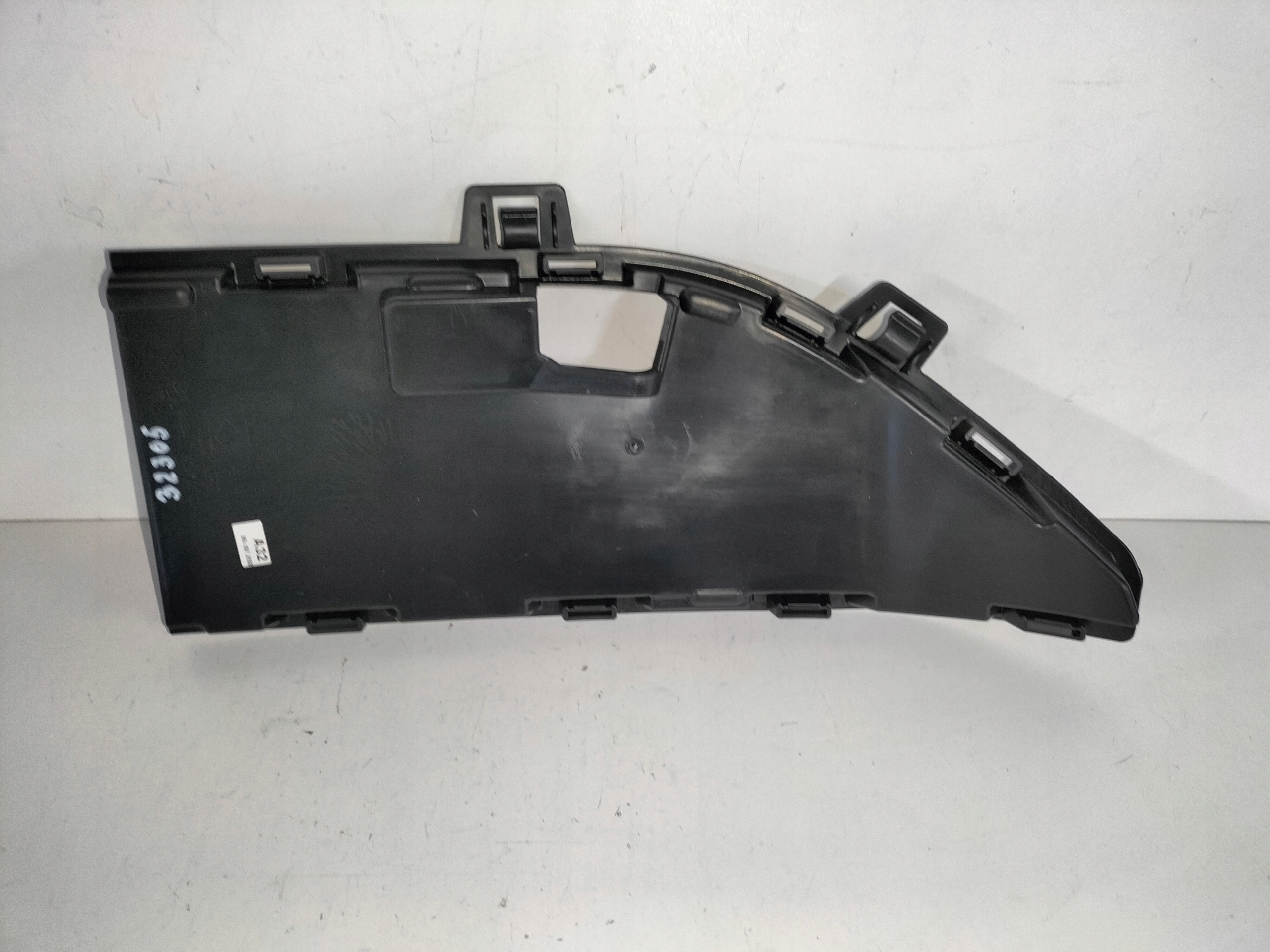 PRAVÁ KRYTKA NÁRAZNÍKA DACIA SANDERO III 20-