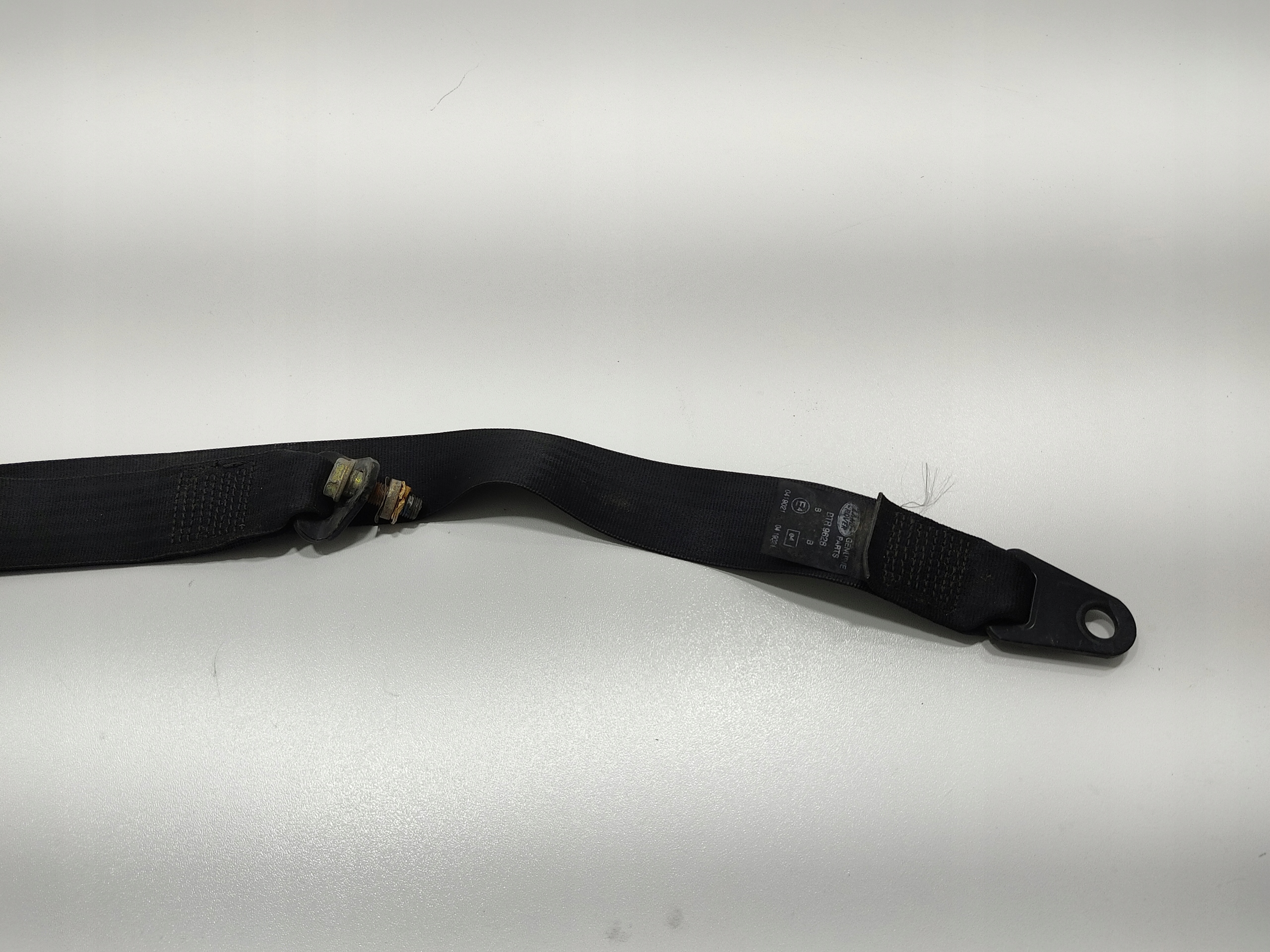 ZADNÝ BEDROVÝ BEZPEČNOSTNÝ PÁS LAND ROVER DEFENDER BTR 9626 BTR9626