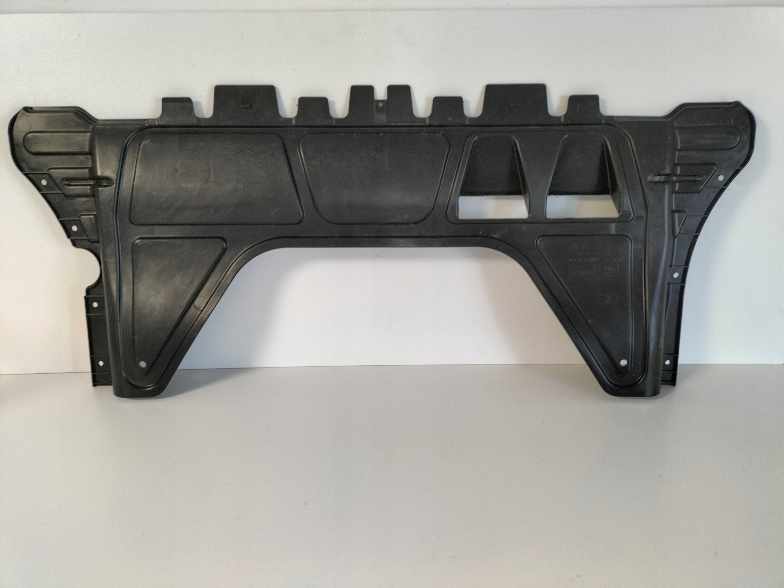 KRYT POD MOTOR VW PASSAT  B8 14- GOLF VII 13- A3 8V 13- SKODA SEAT
