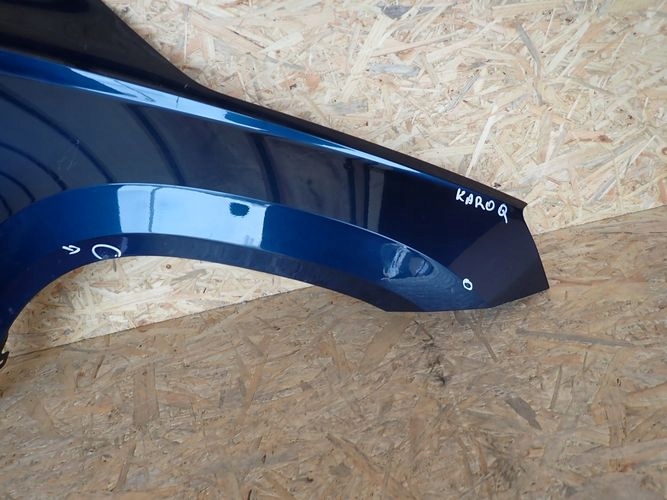 SKODA KAROQ 57A PRAVY PREDNY BLATNIK