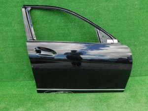 MERCEDES W204 204 C-KLASA PRAVÉ PREDNÉ DVERE MERCEDES W204 204 C-KLASA PRAVÉ PREDNÉ DVERE