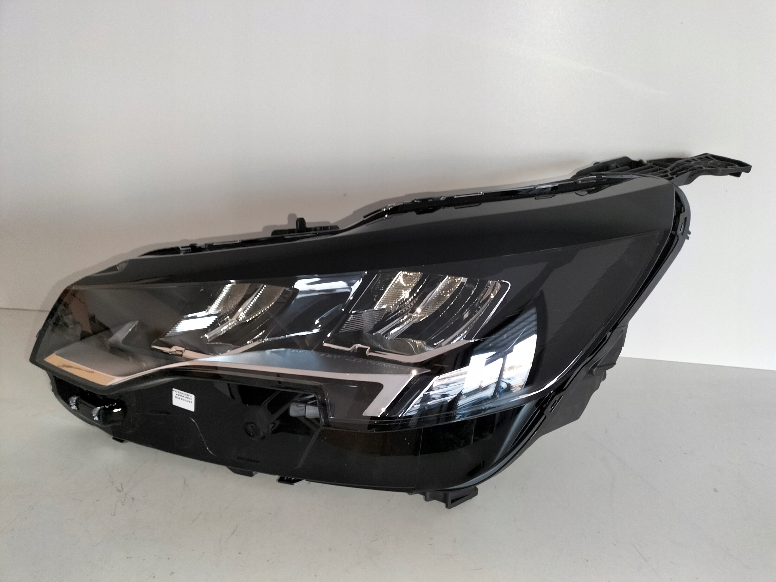 LAVE PREDNE SVETLO PEUGEOT 3008 II 5008 II LIFT 20- FULL LED
