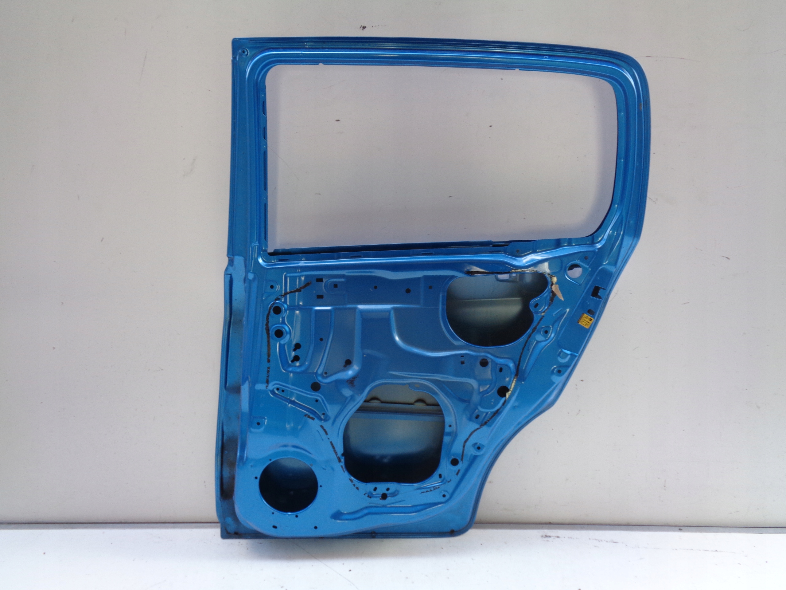 PRAVE ZADNE DVERE SUZUKI CELERIO 15- NR 37643