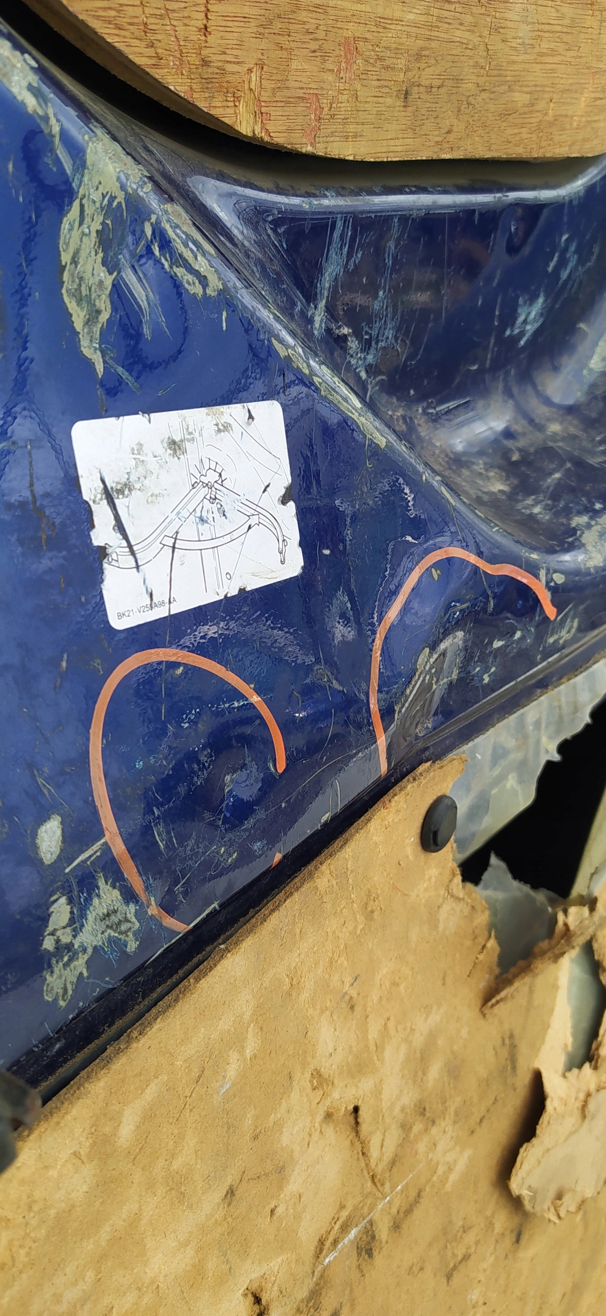 FORD TRANSIT CUSTOM PRAVÉ ZADNÉ KRÍDLOVÉ DVERE