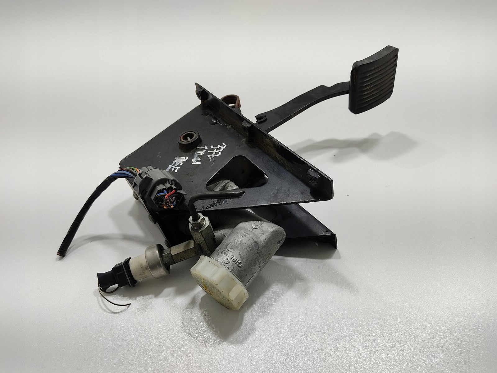 SPOJKOVÉ ČERPADLO SPOJKOVY PEDAL LAND ROVER DEFENDER 2.4 TDCI 2007-2014