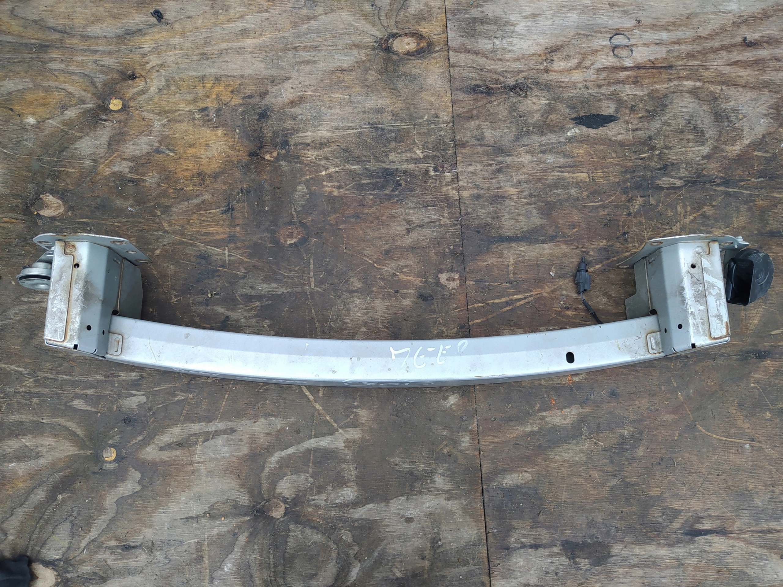 JEEP COMPASS 011- VÝSTUHA PREDNÉHO NÁRAZNÍKA