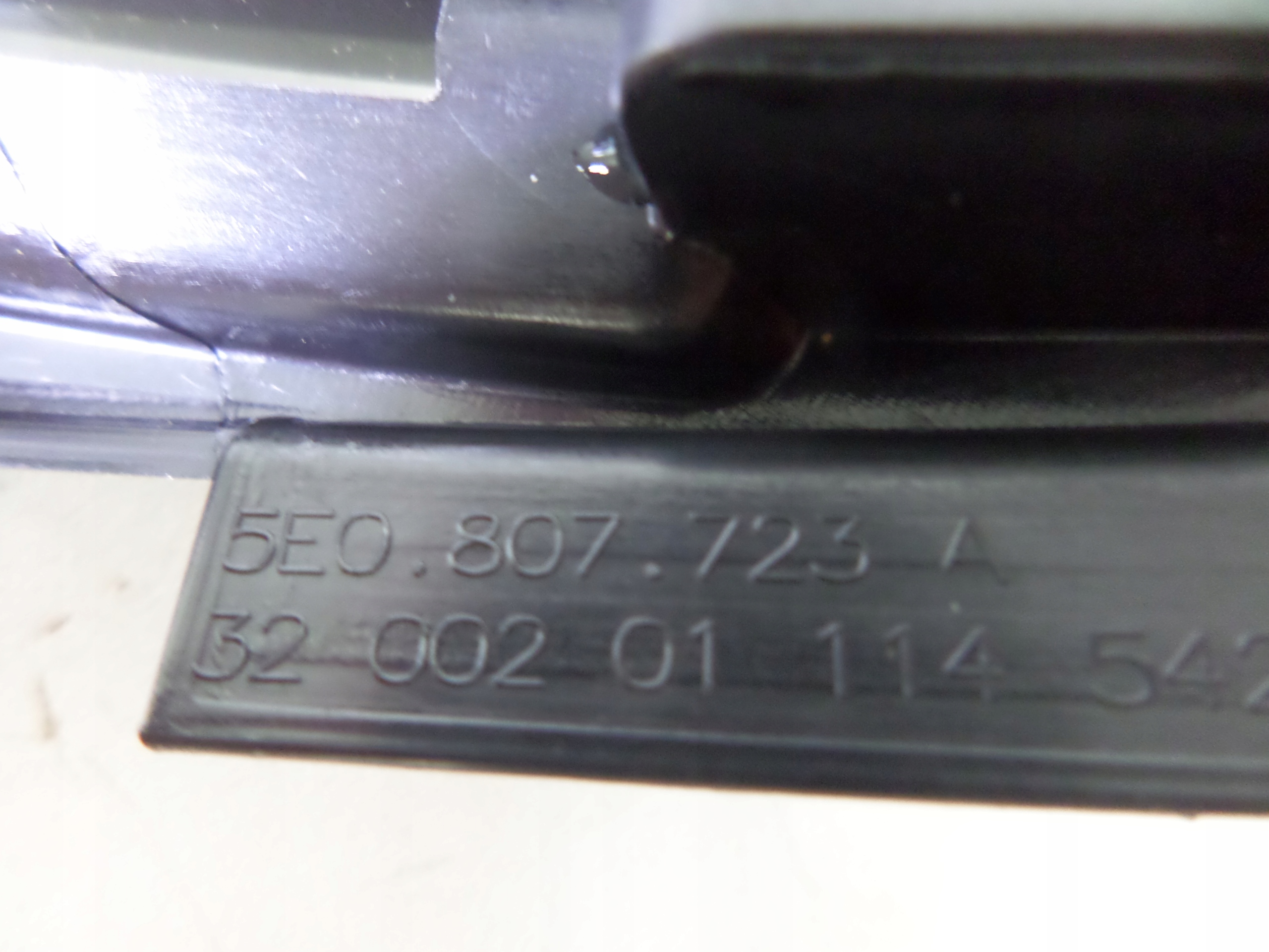 LAVY PREDNY DRZIAK SKODA OCTAVIA III 17-