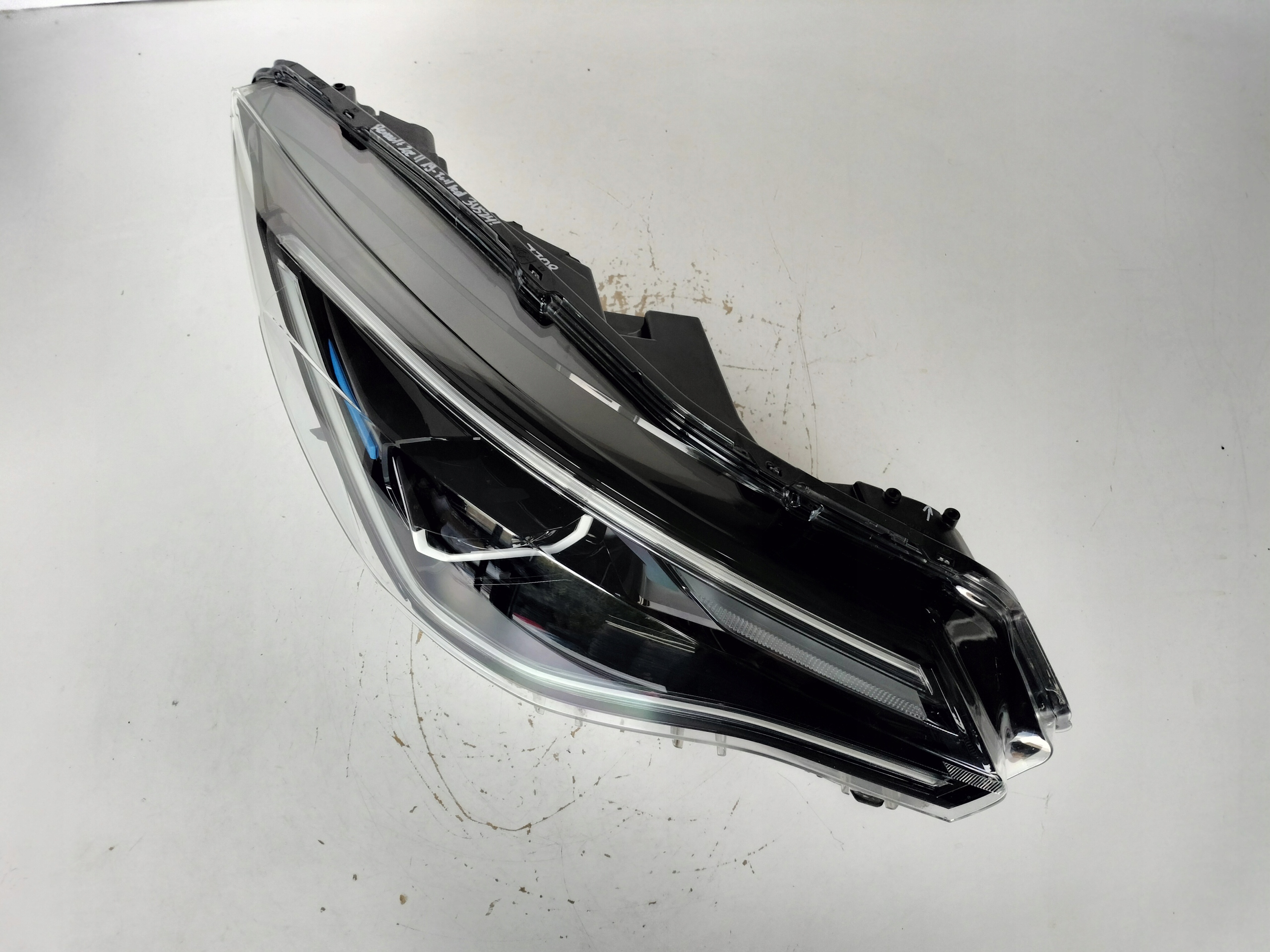 PRAVE PREDNE SVETLO RENAULT ZOE II 19- FULL LED