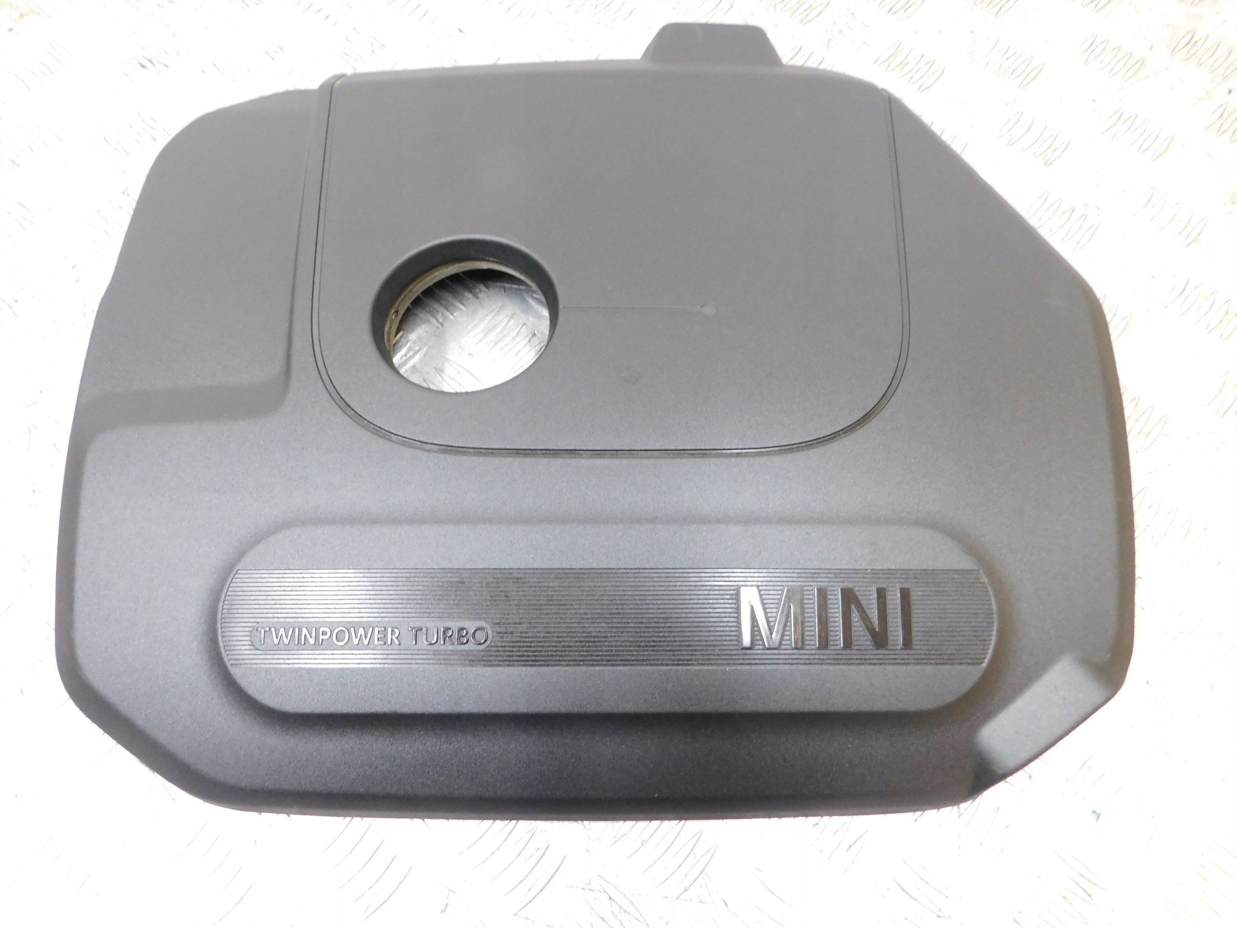 HORNÝ KRYT MOTORA MINI COUNTRYMAN F60 2.0