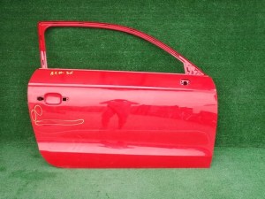 AUDI A1 3d 10-18 PRAVE PREDNE DVERE AUDI A1 3d 10-18 PRAVE PREDNE DVERE