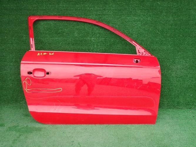AUDI A1 3d 10-18 PRAVE PREDNE DVERE