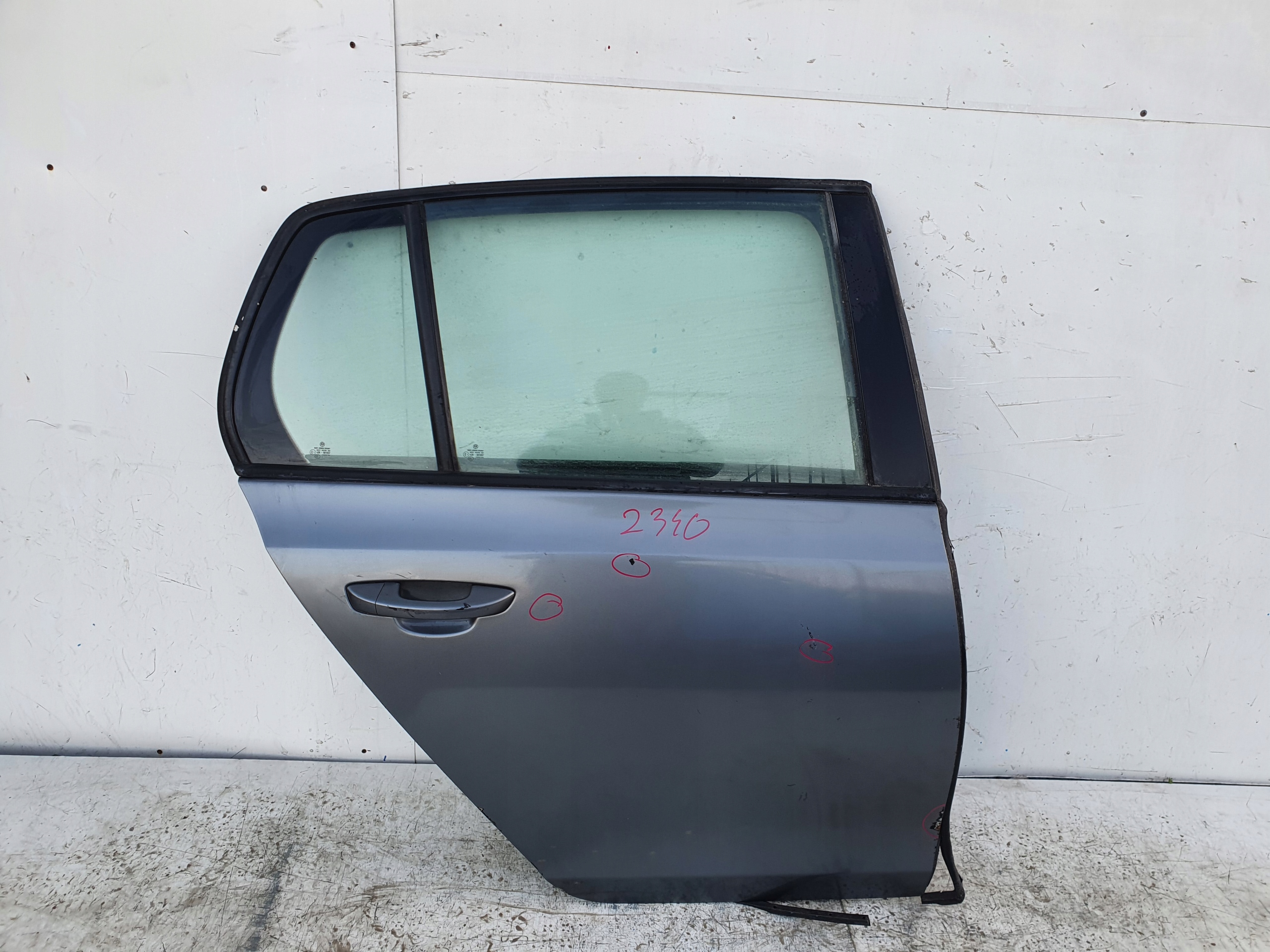 VW GOLF VI 6 HB PRAVE ZADNE DVERE