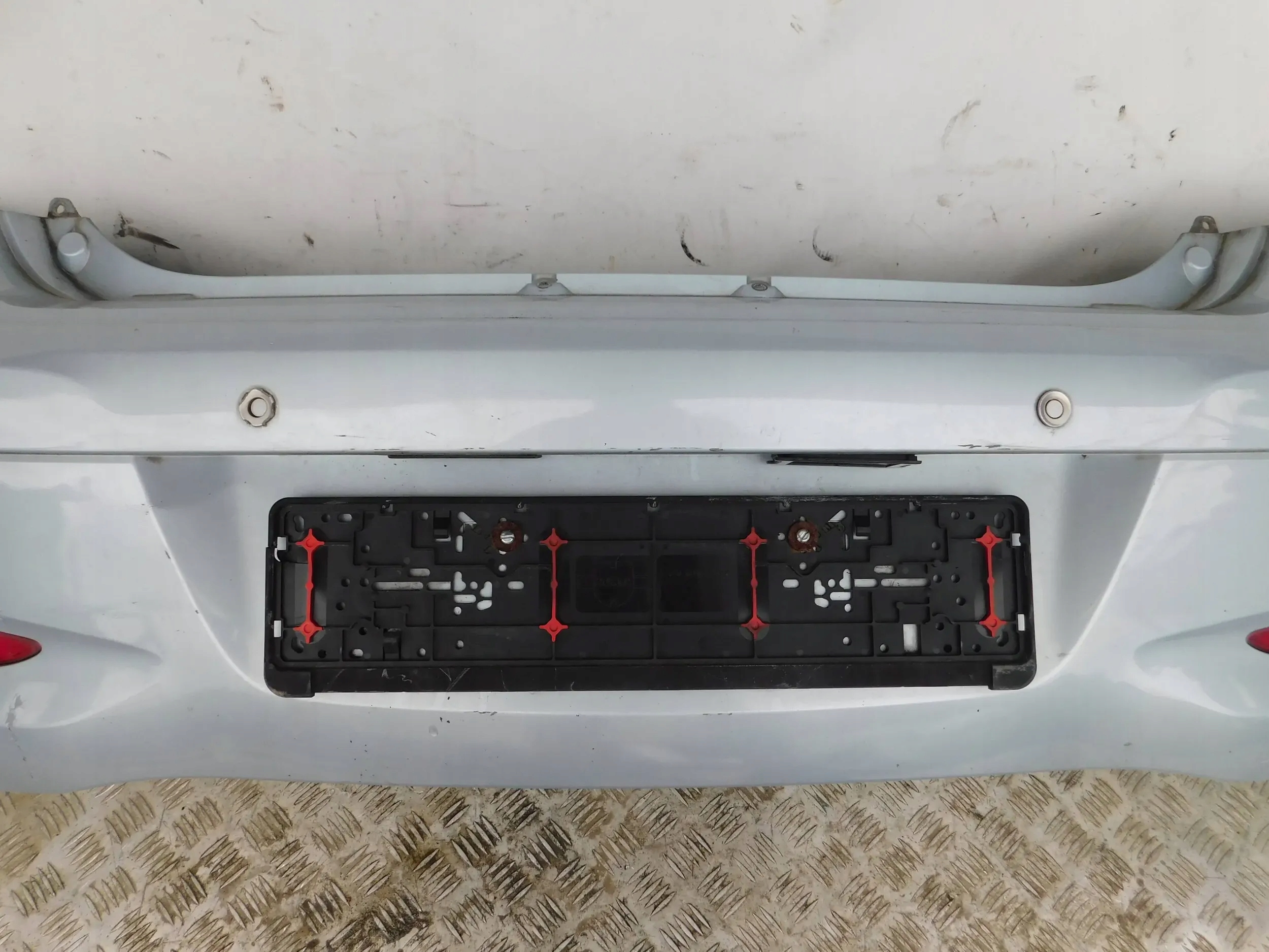 ZADNÝ NÁRAZNÍK HYUNDAI I10 LIFT 11-
