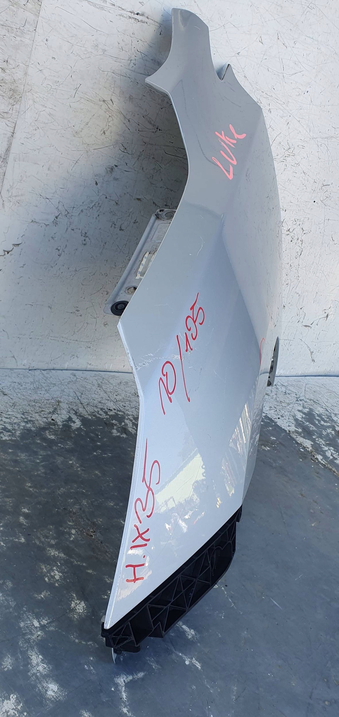 Hyundai ix35 ĽAVÝ PREDNÝ BLATNÍK