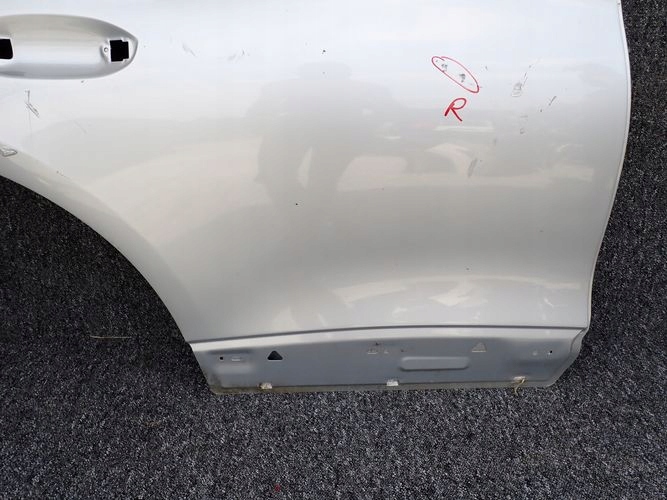 CUPRA FORMENTOR PRAVE ZADNE DVERE LAKOVANÉ